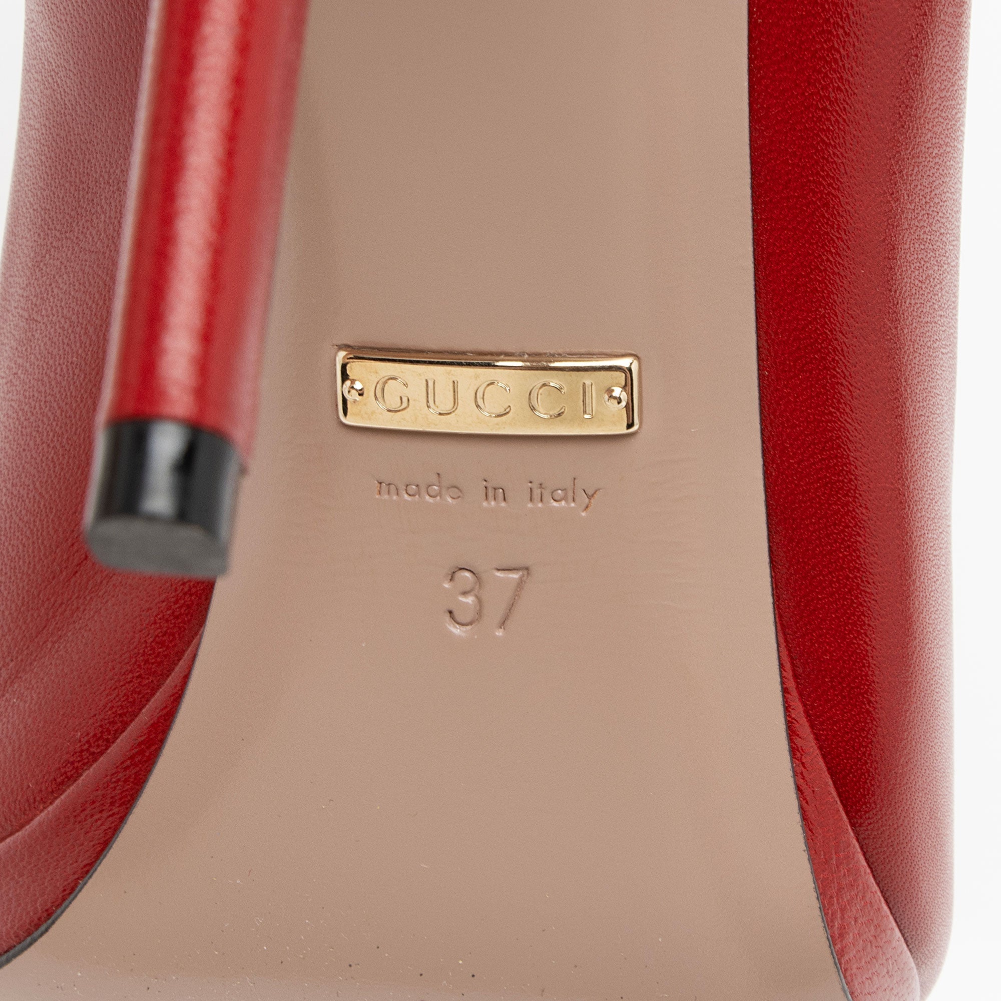 Gucci Leather Horsebit Peep Toe Pumps - Size 7 / 37 (SHF-AxyIGd)
