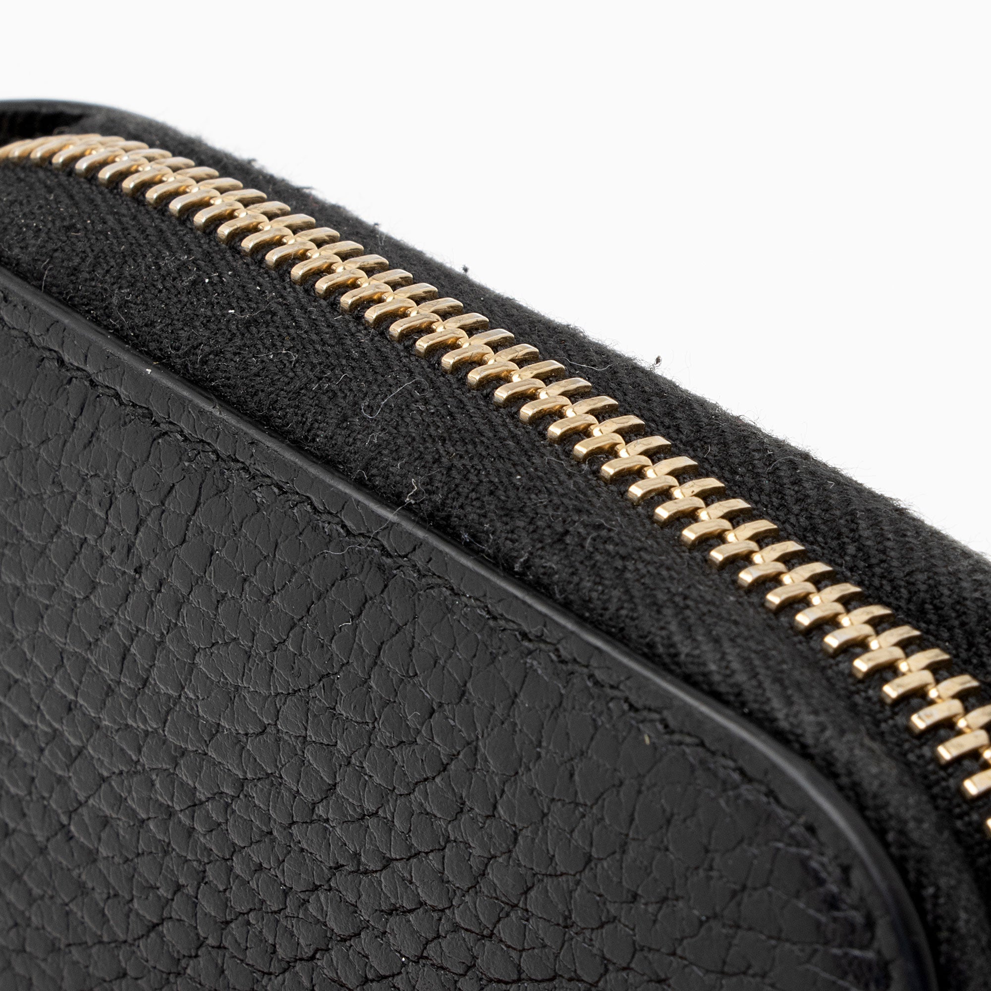 Gucci Leather Interlocking G Betty Zip Around Wallet (SHF-oH87eO)