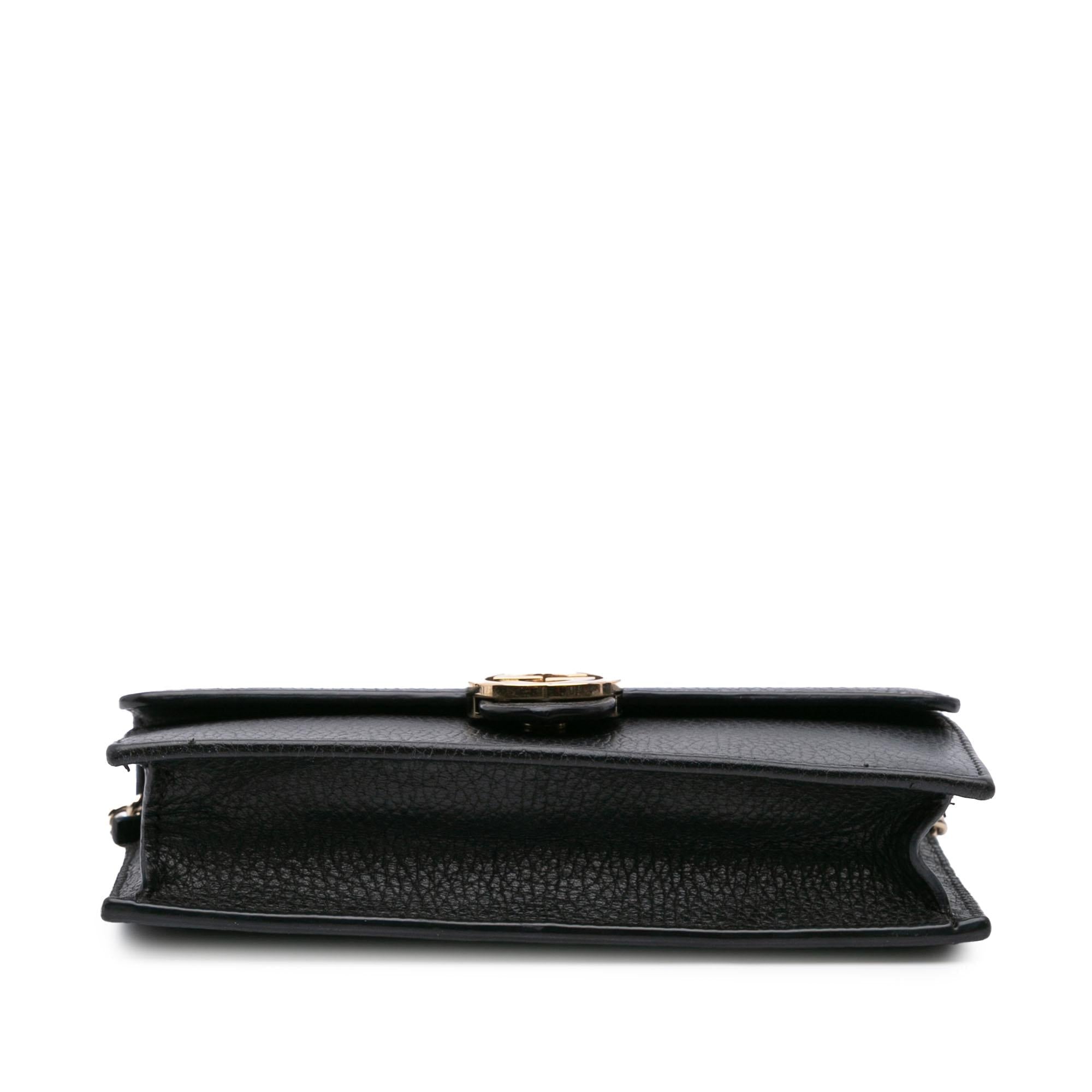 Gucci Leather Interlocking G Dollar Wallet on Chain