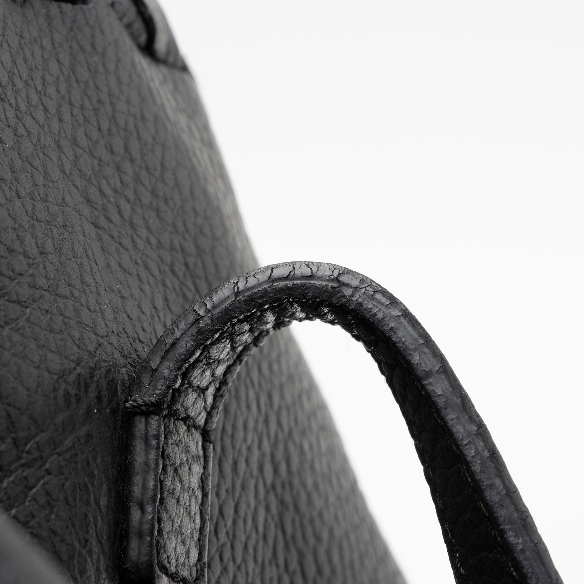 Gucci Leather Large Tassel Tote (SHF-Z7HCLB)