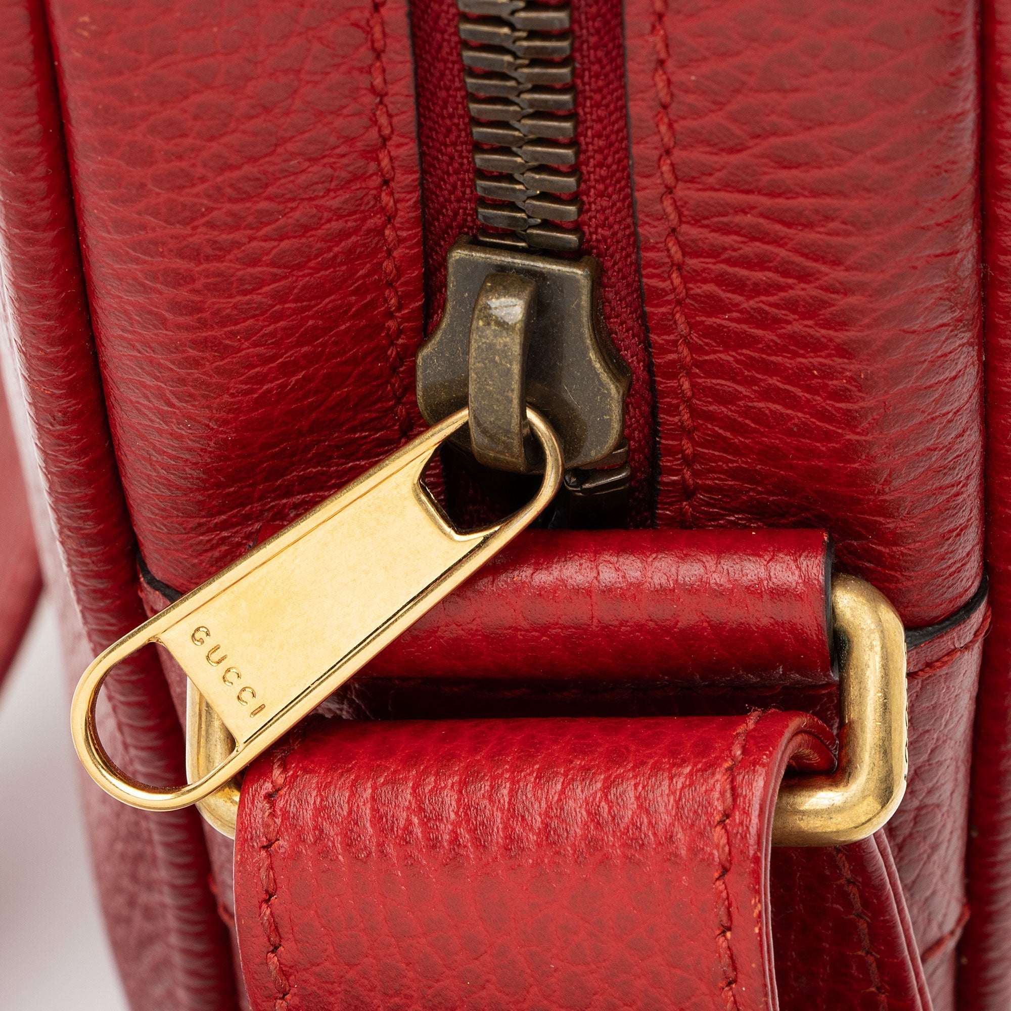 Gucci Leather Logo MessLBger