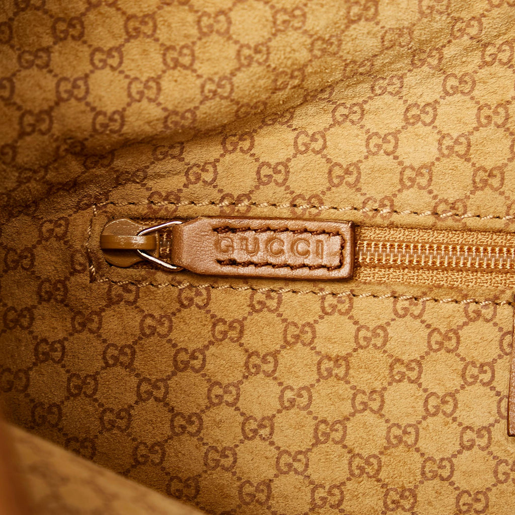 Gucci Leather Shoulder Bag (SHG-29799)