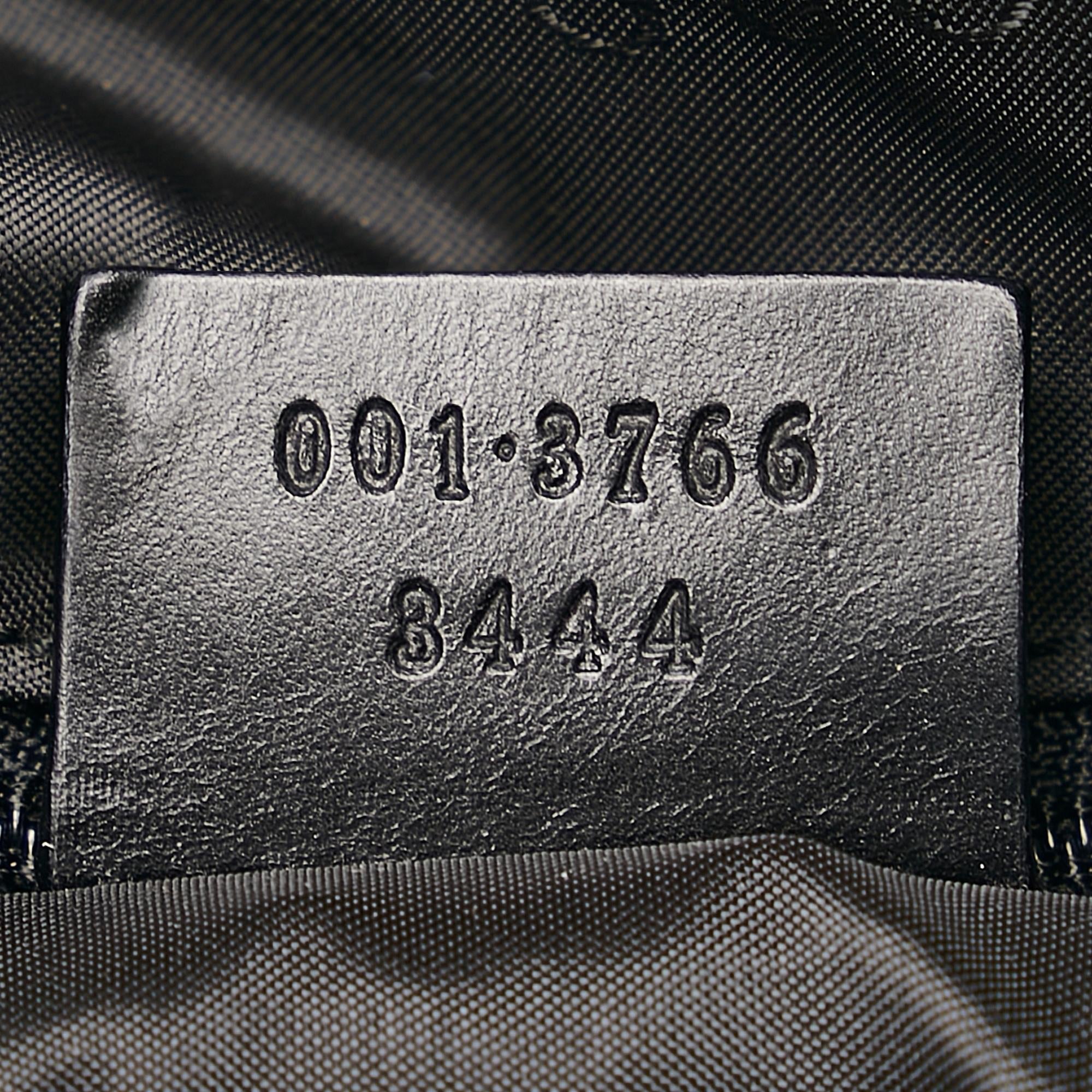 Gucci Leather Shoulder Bag (SHG-37774)