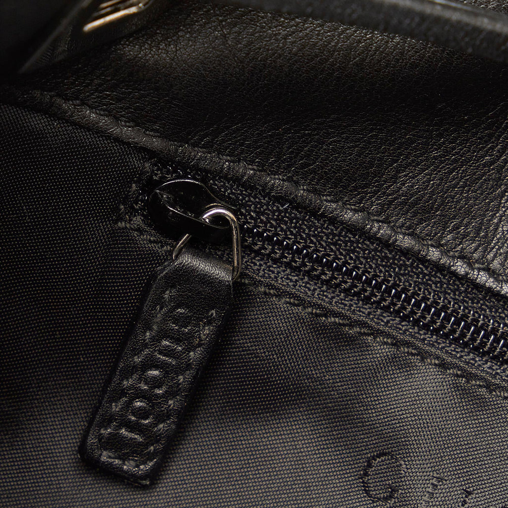 Gucci Leather Shoulder Bag (SHG-QQ5Ccm)