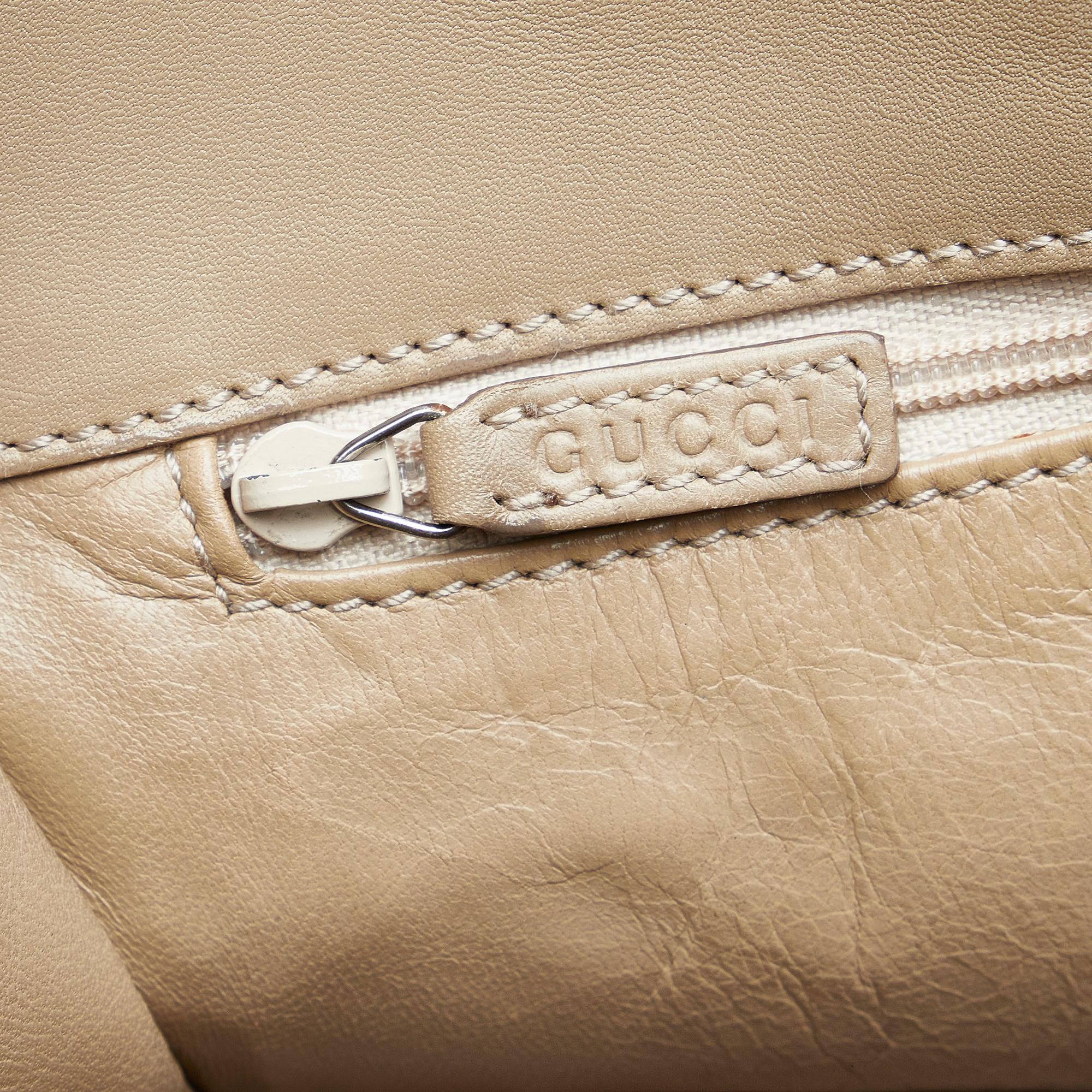 Gucci Leather Shoulder Bag (SHG-Mbyxog)