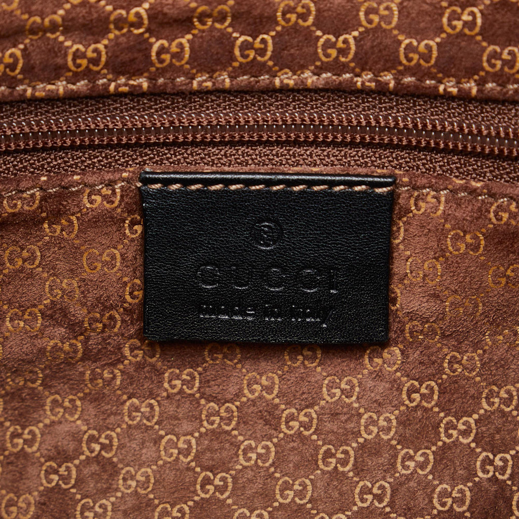 Gucci Leather Shoulder Bag (SHG-BBTMv6)