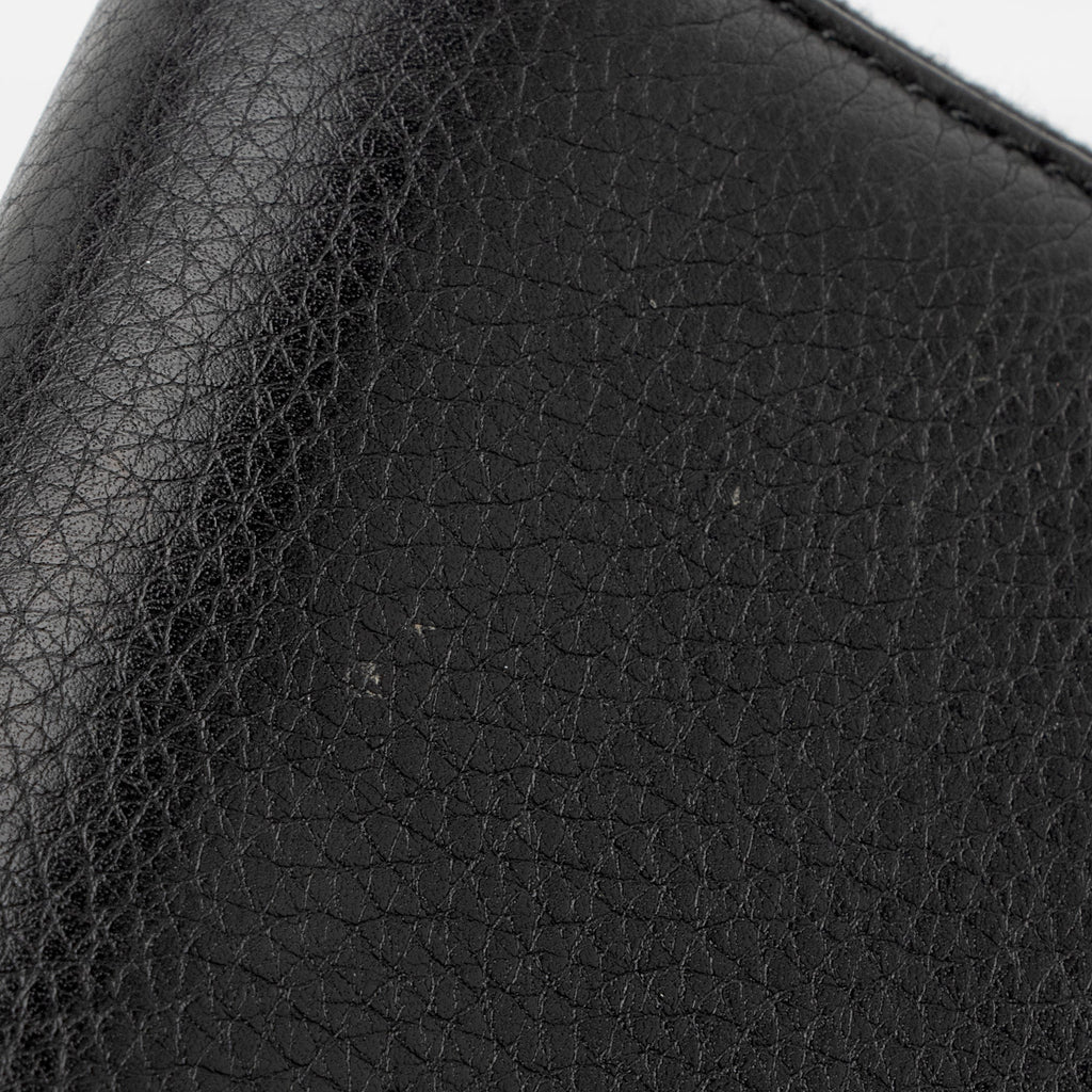 Gucci Leather Soho Compact Zip Around Wallet (SHF-VmdRHb)