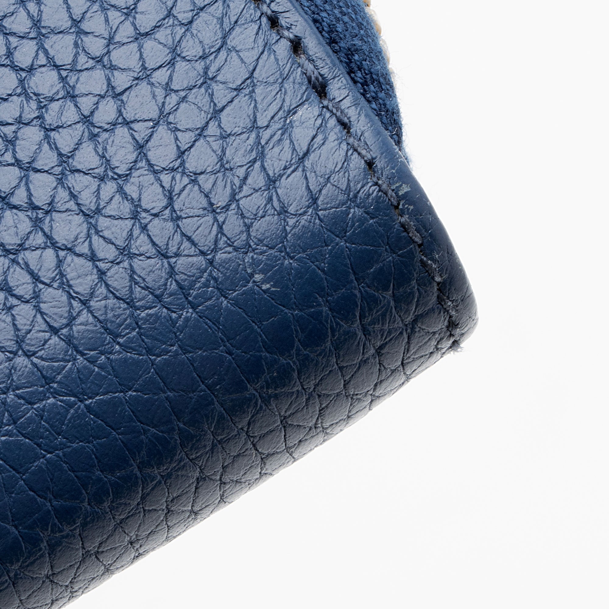 Gucci Leather Soho Compact Zip Around Wallet