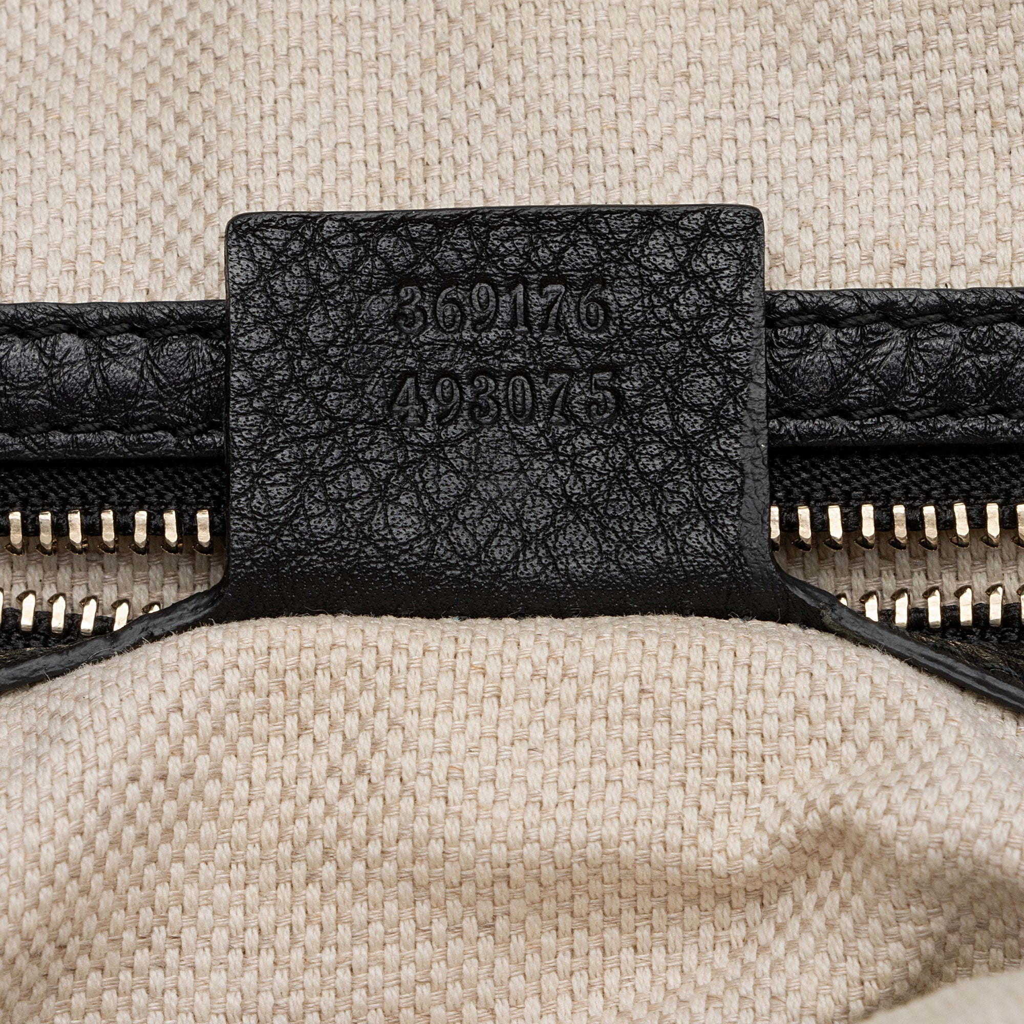 Gucci Leather Soho Top Handle (SHF-LCyvXT)