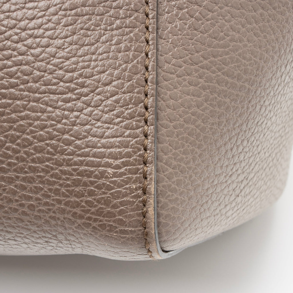 Gucci Leather Swing Medium Tote (SHF-23387)