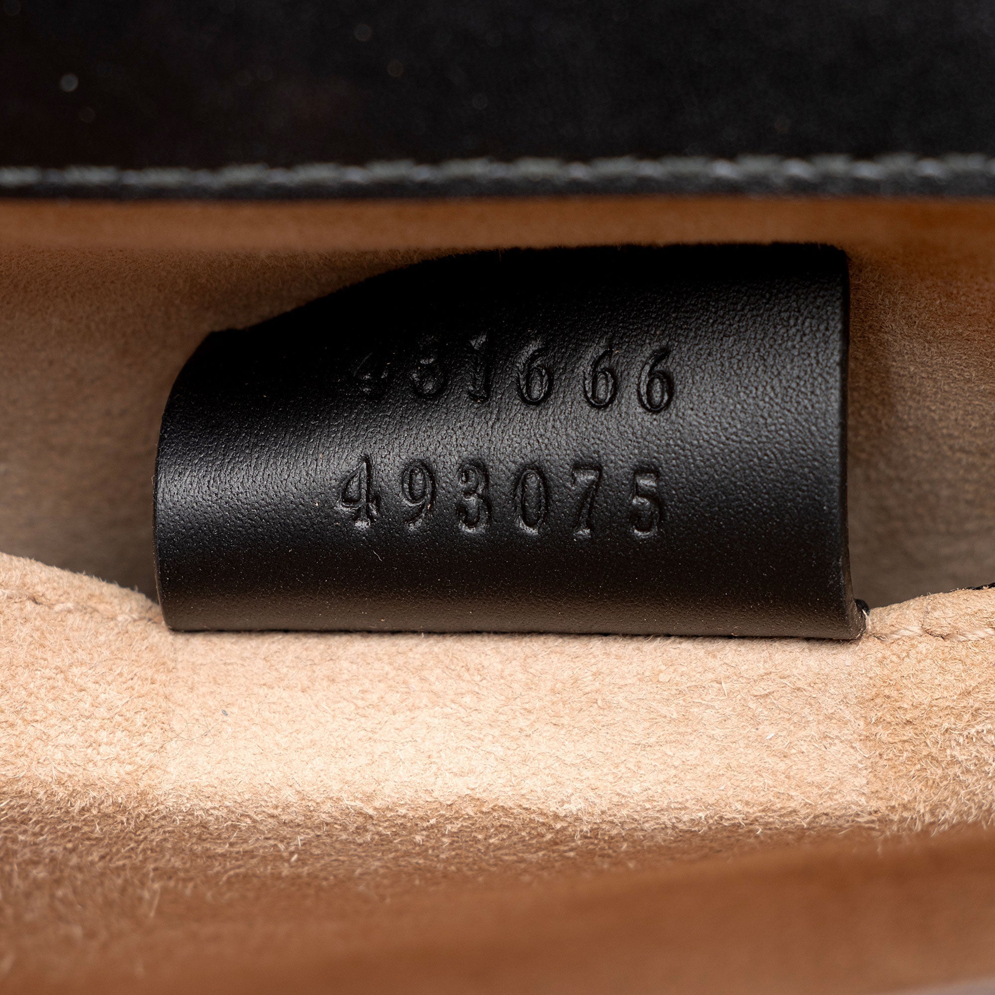 Gucci Leather Sylvie Mini Chain Bag (SHF-2s1qNf)