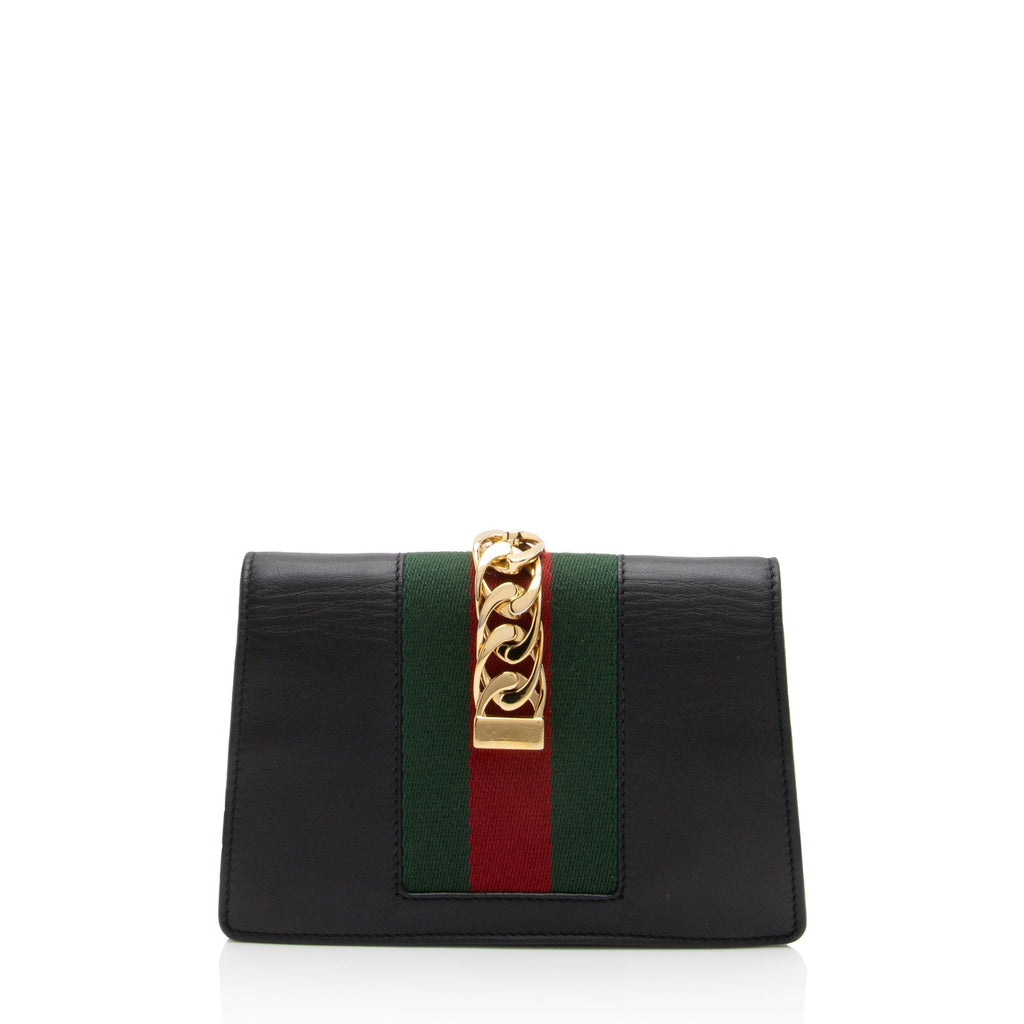 Gucci Leather Sylvie Super Mini Bag (SHF-pKo8lR)