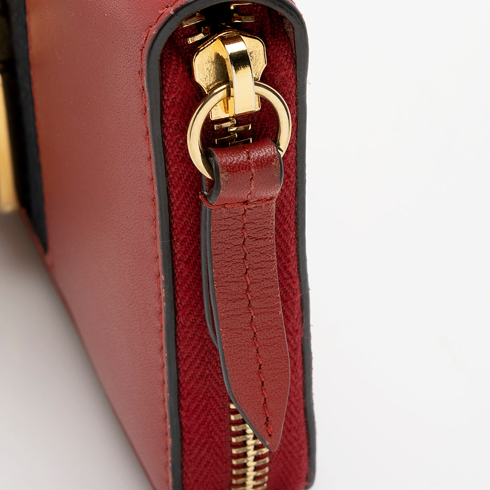 Gucci Leather Sylvie Zip Around Wallet (SHF-21336)