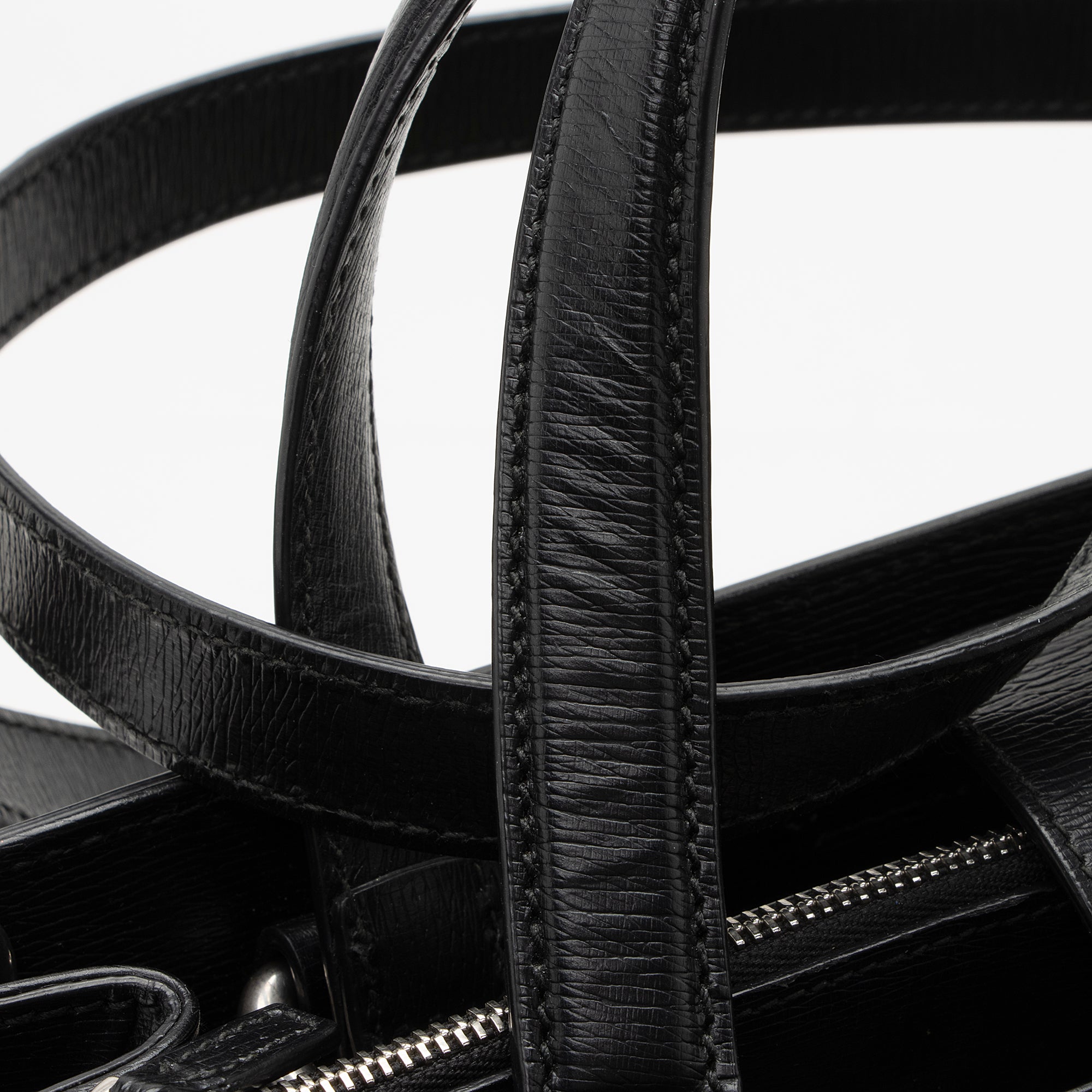 Gucci Leather Tropical Dionysus Medium Tote (SHF-22824)