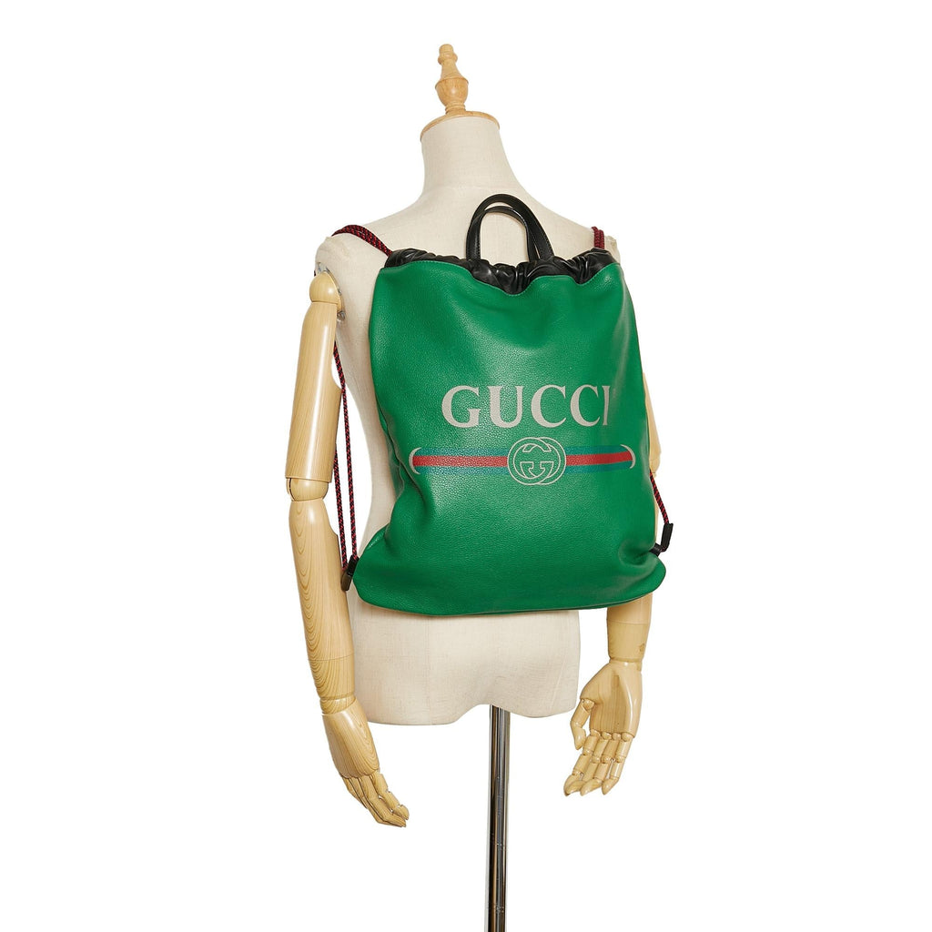 Gucci Logo Drawstring Backpack (SHG-hyZod1)