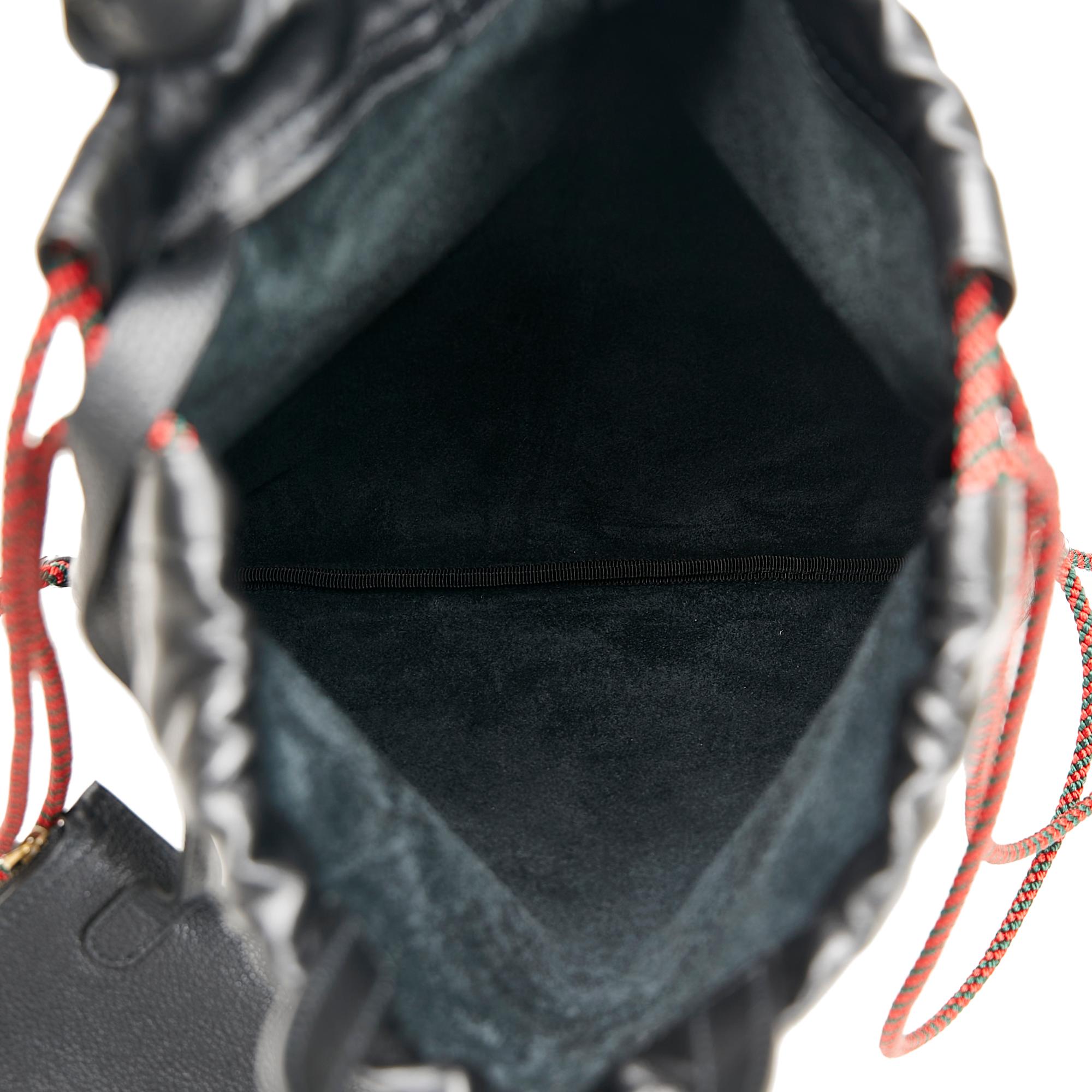 Gucci Logo Drawstring Leather Backpack (SHG-f1YPPC)