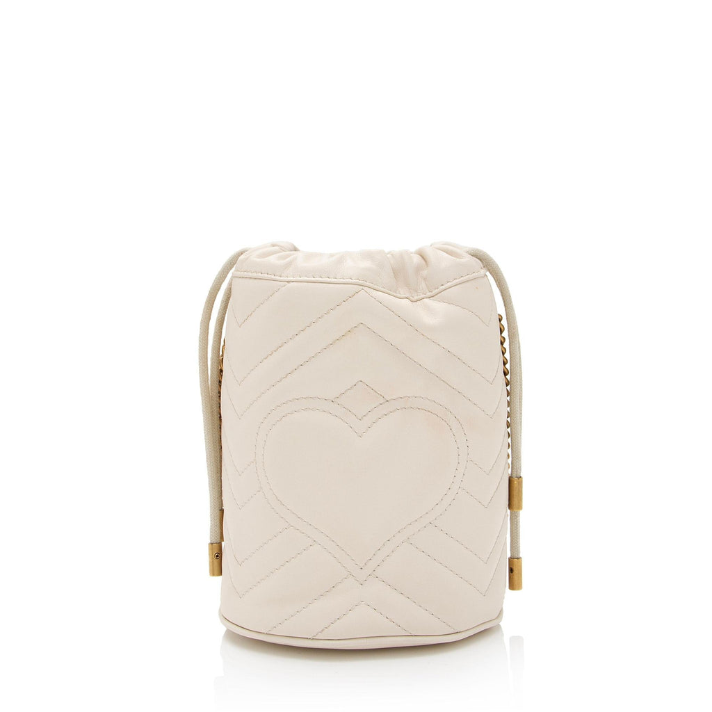 Gucci Matelasse Leather GG Marmont Mini Bucket Bag (SHF-OKI41N)