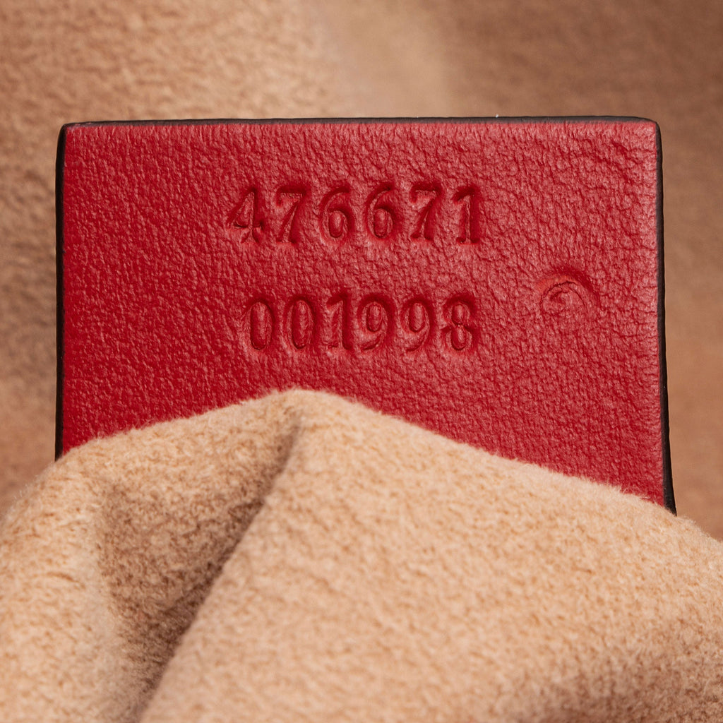 Gucci Matelasse Leather GG Marmont Backpack (SHF-dnTU2B)