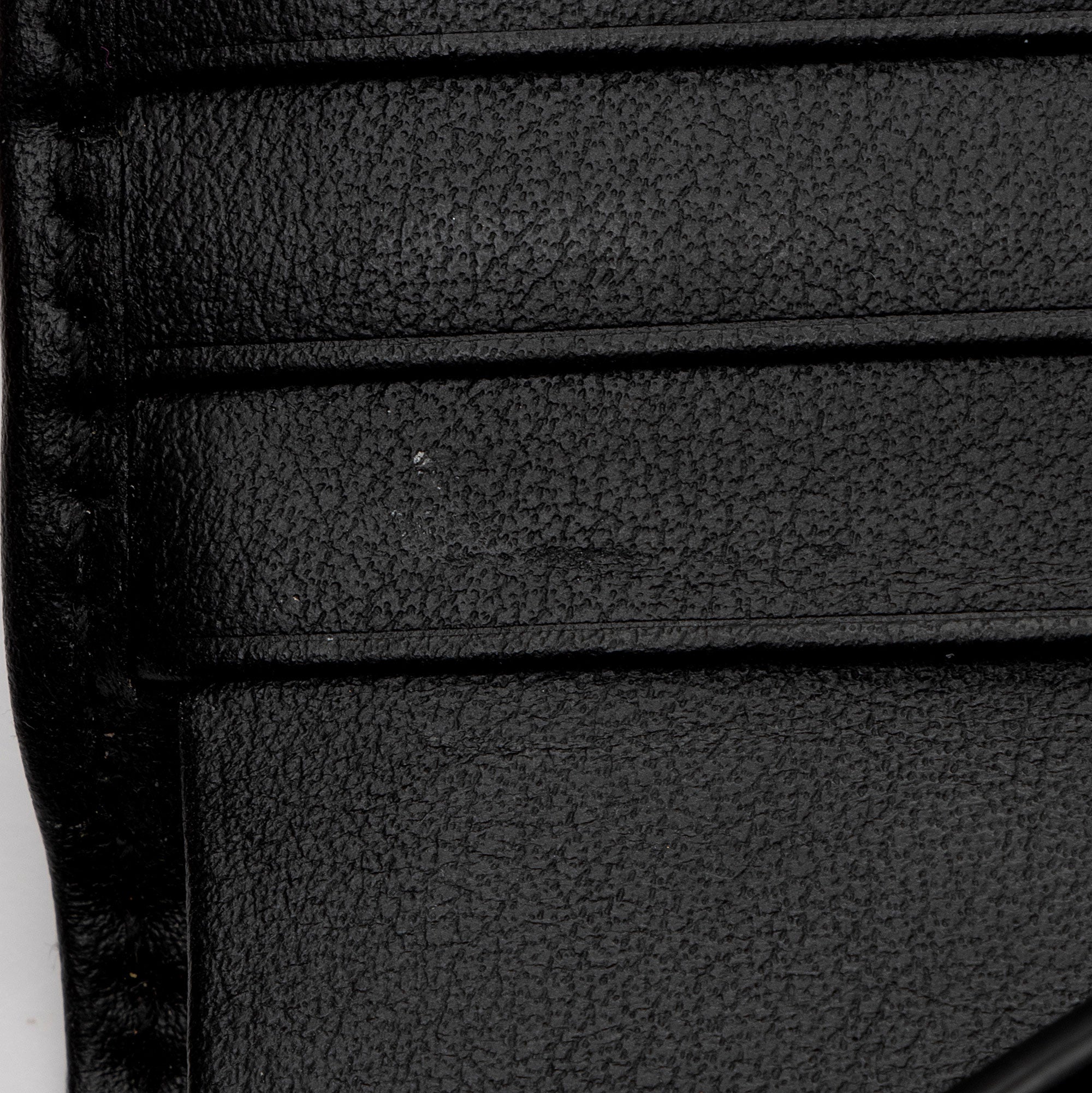 Gucci Matelasse Leather GG Marmont Card Case (SHF-AcctXE)