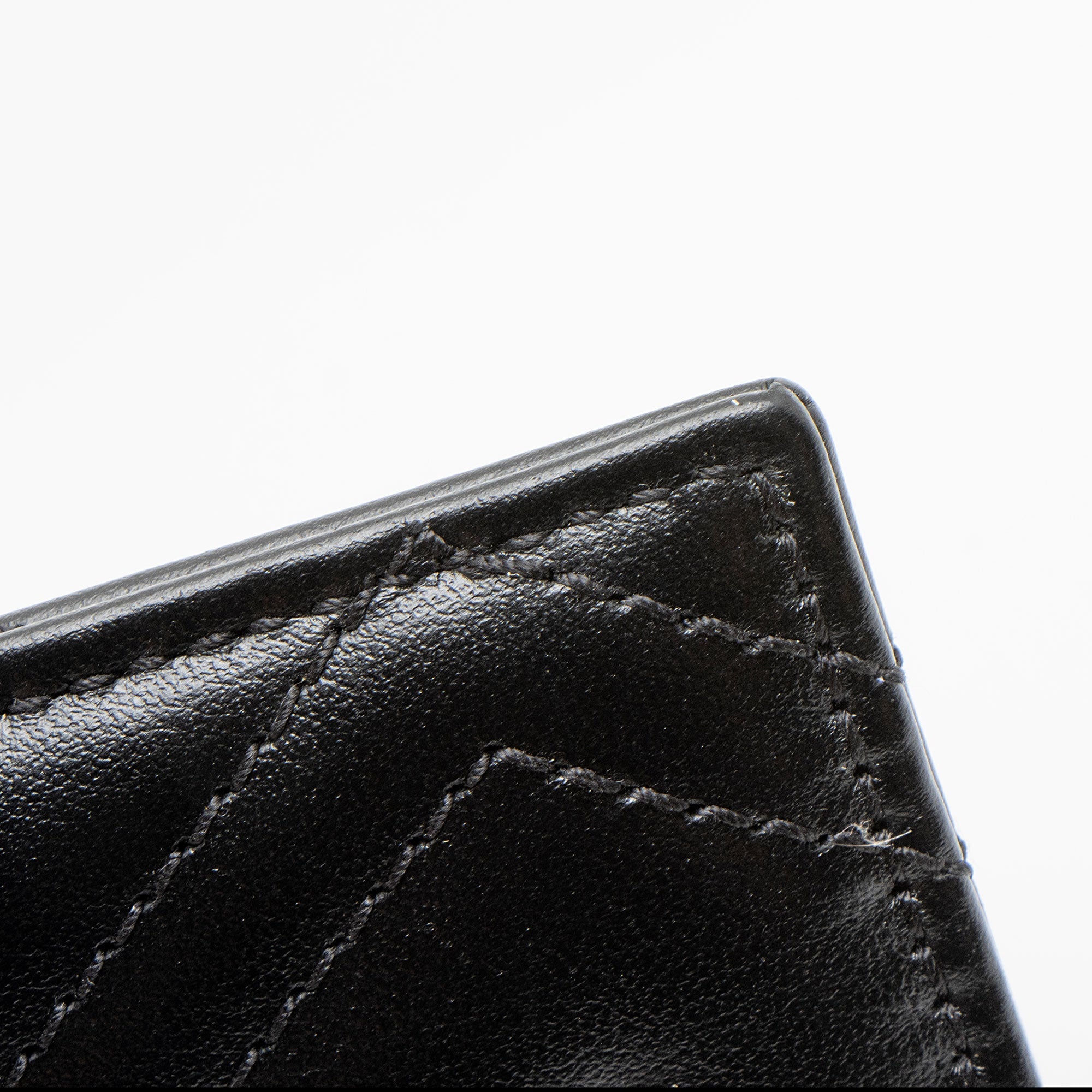 Gucci Matelasse Leather GG Marmont Card Case