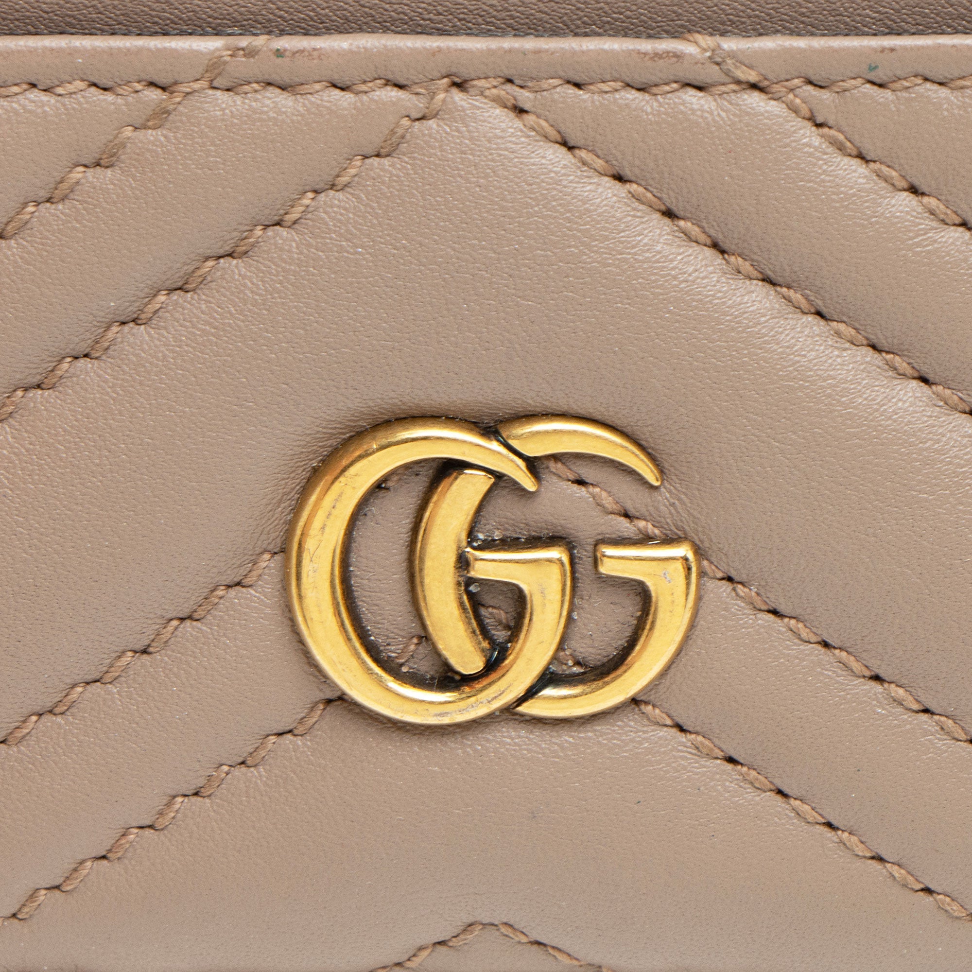 Gucci Matelasse Leather GG Marmont Card Case