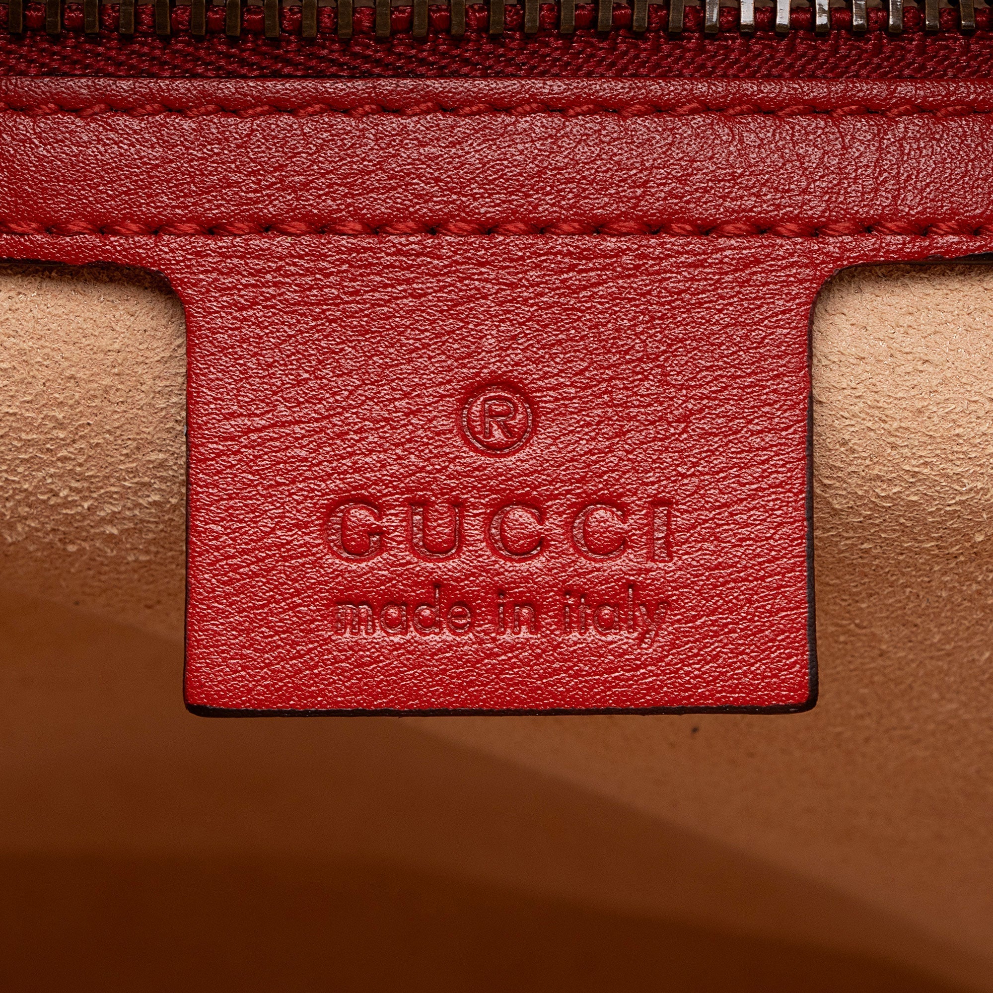 Gucci Matelasse Leather GG Marmont Chain Medium Shoulder Bag (SHF-a9tEkd)