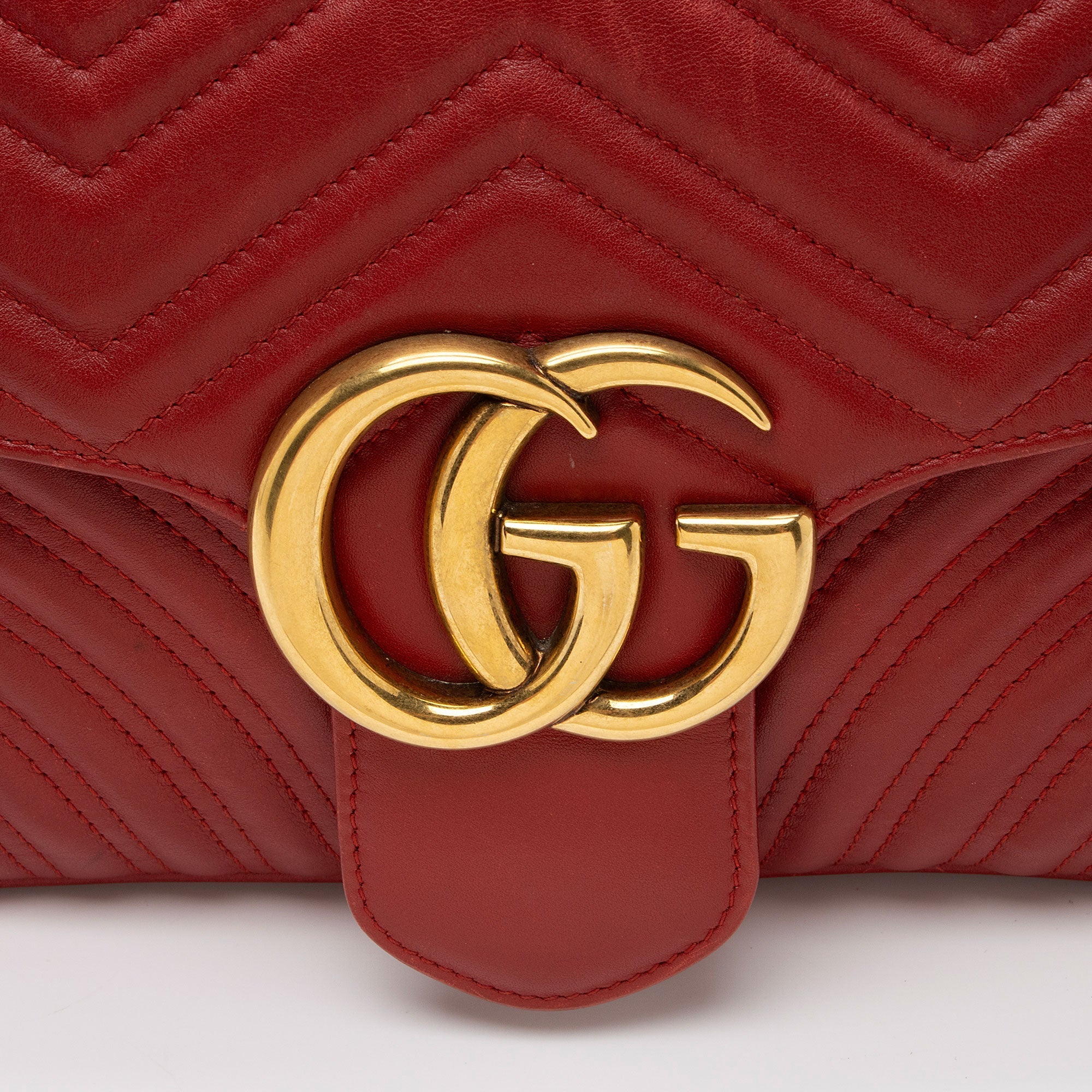 Gucci Matelasse Leather GG Marmont Medium Flap Bag (SHF-nwt9t4)