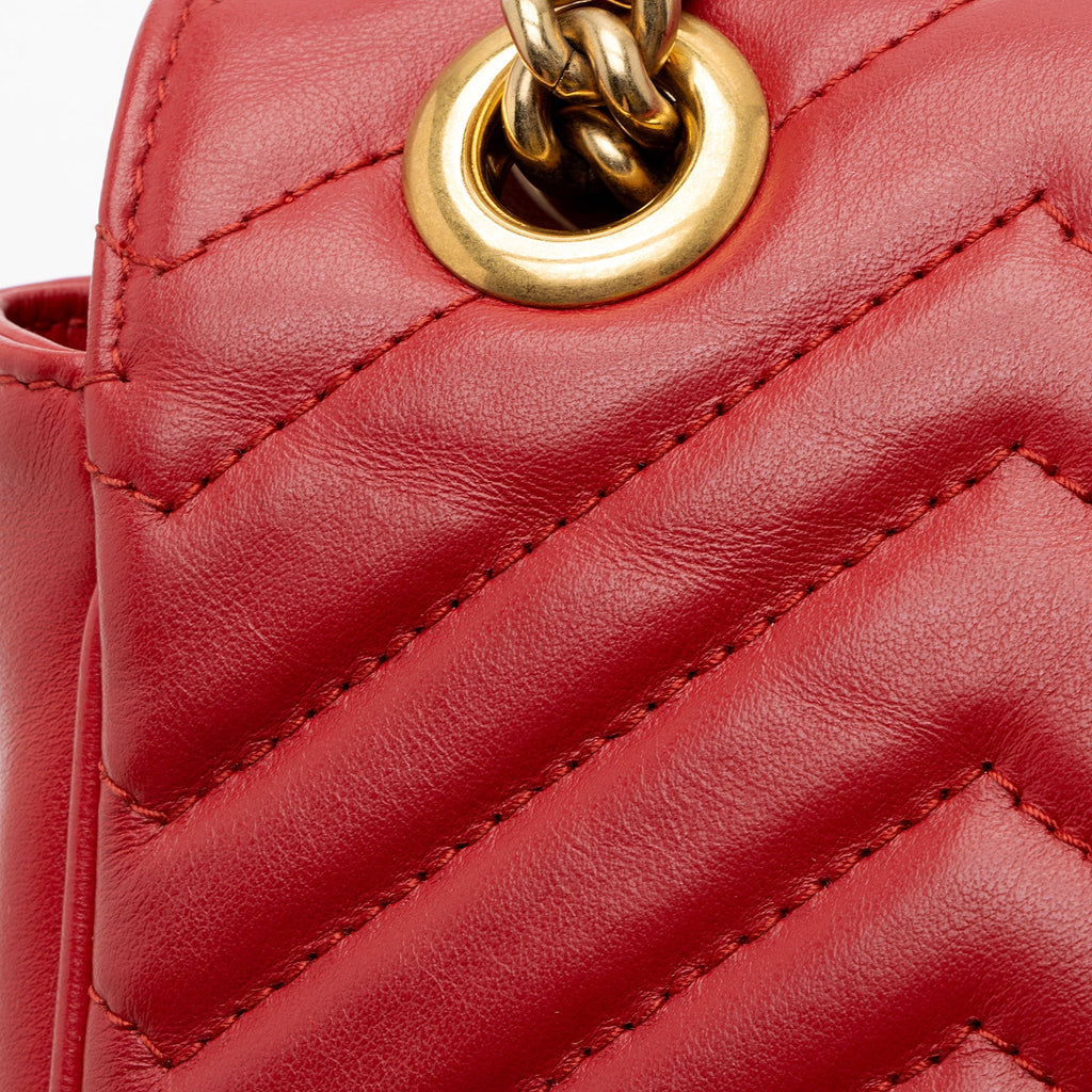 Gucci Matelasse Leather GG Marmont Medium Flap Bag