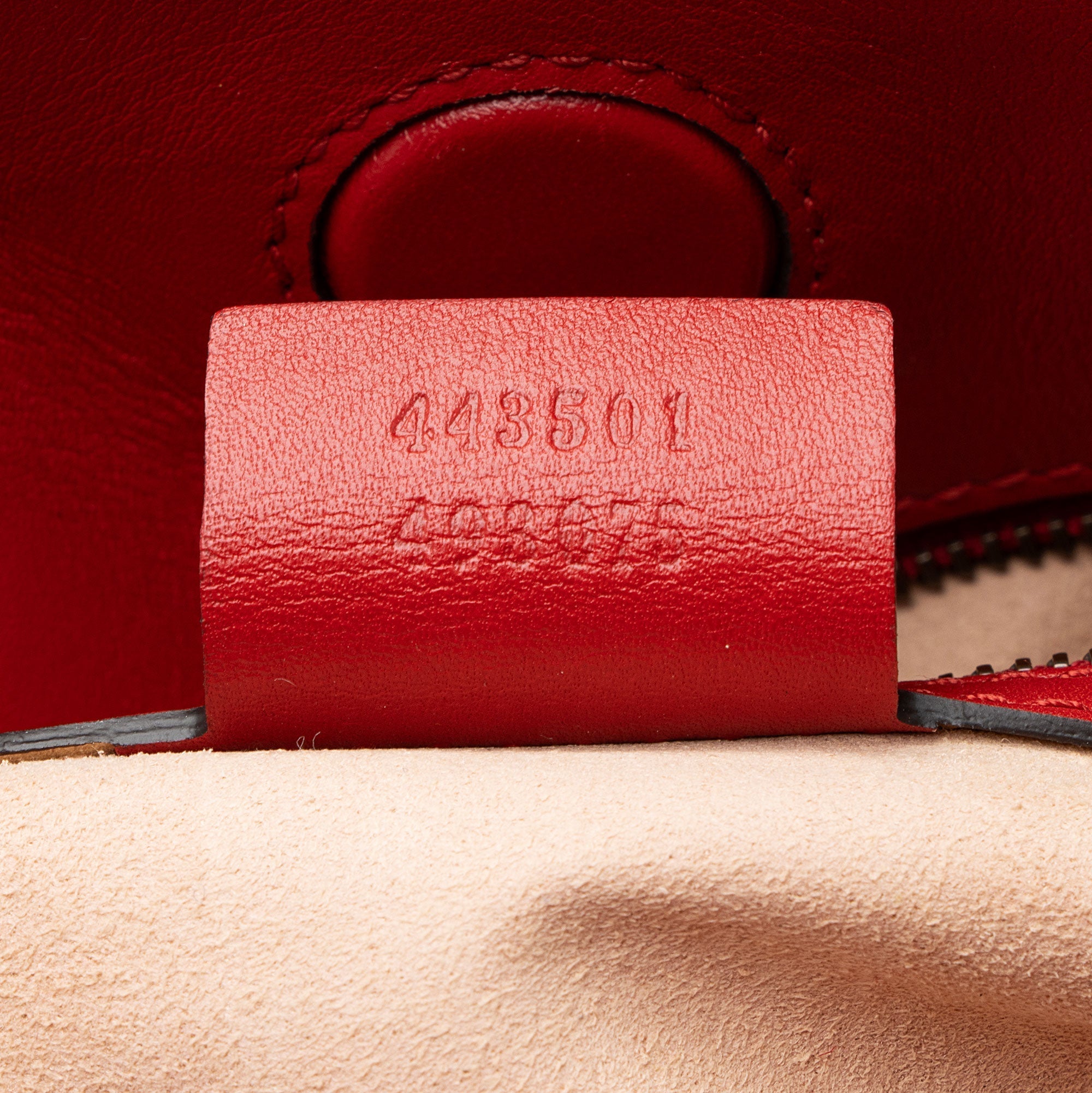 Gucci Matelasse Leather GG Marmont Medium OpLB Shoulder Bag