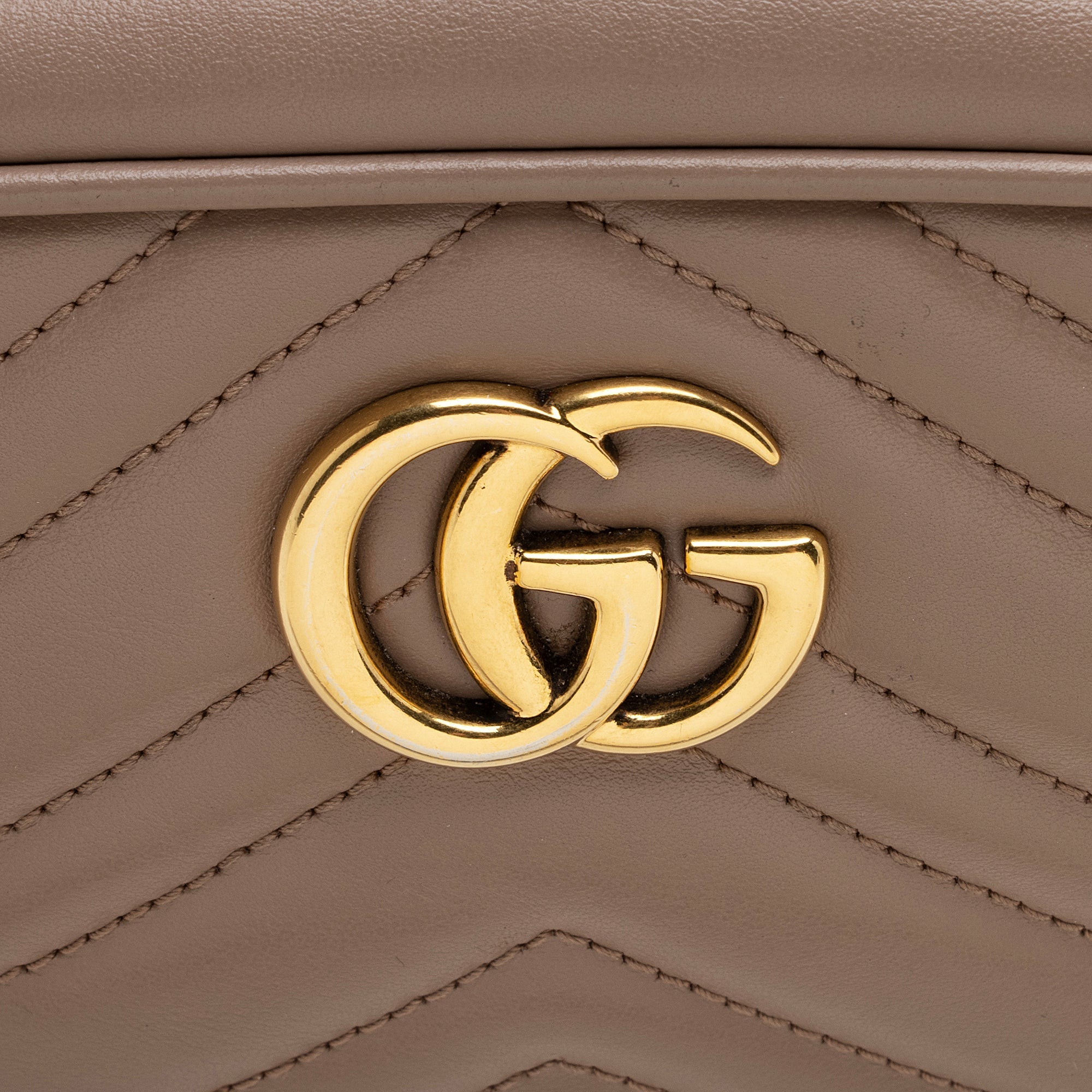 Gucci Matelasse Leather GG Marmont Mini Bag (SHF-22400)