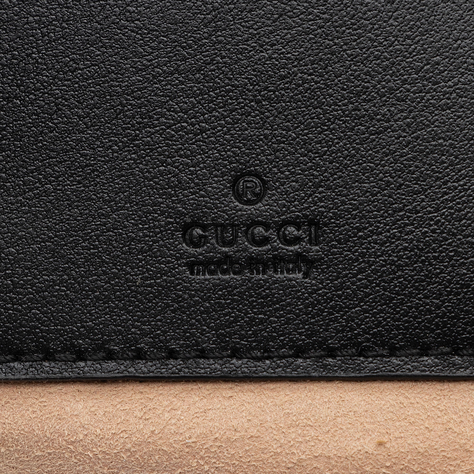 Gucci Matelasse Leather GG Marmont Mini Bucket Bag (SHF-04p5jT)