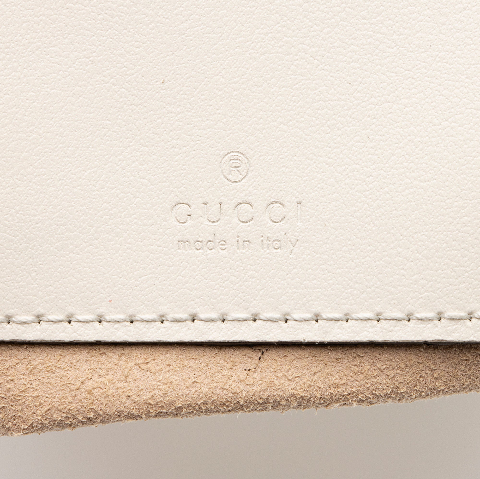 Gucci Matelasse Leather GG Marmont Mini Bucket Bag (SHF-mKaygk)