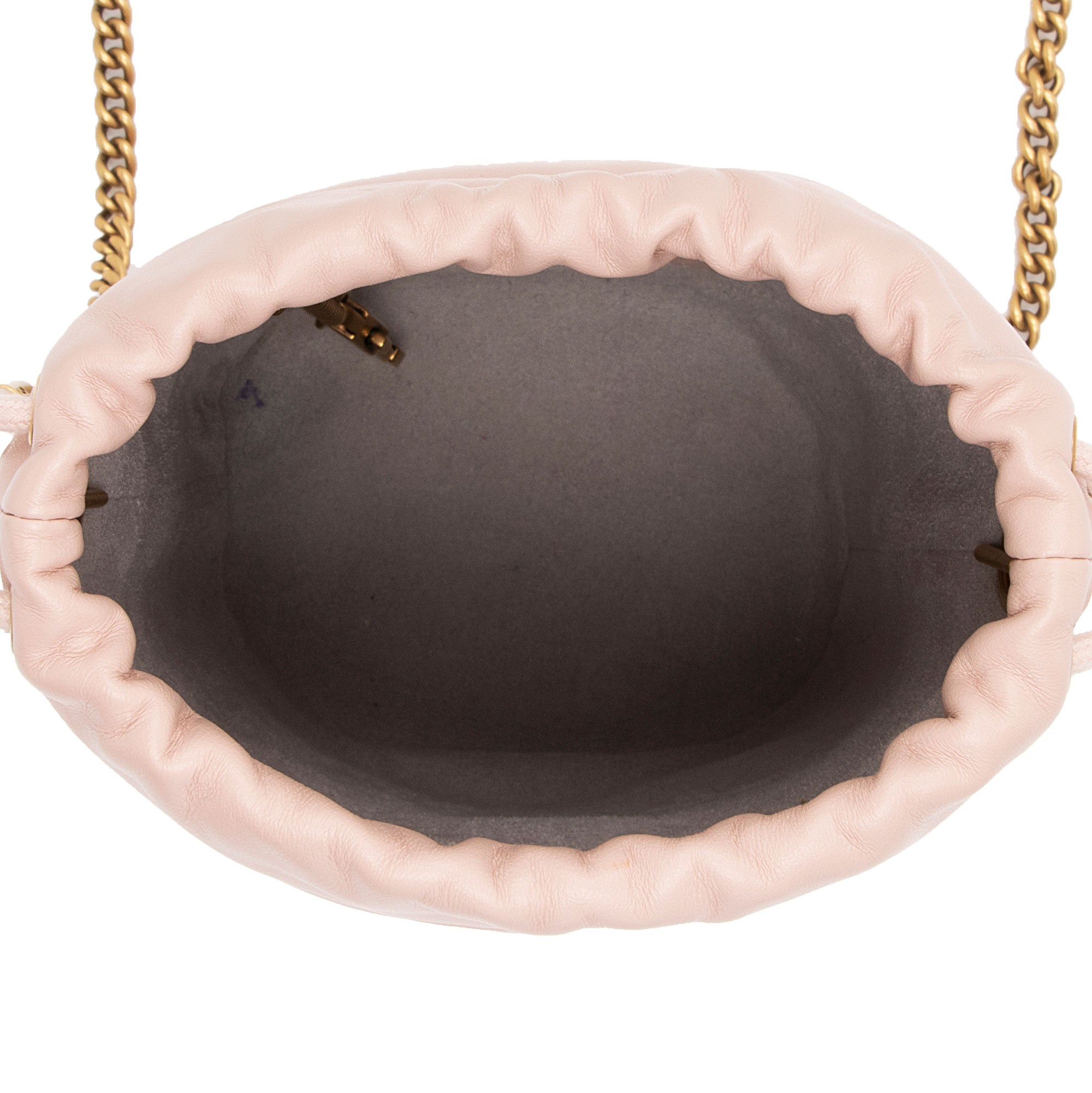 Gucci Matelasse Leather GG Marmont Mini Bucket Bag (SHF-mpO6dQ)