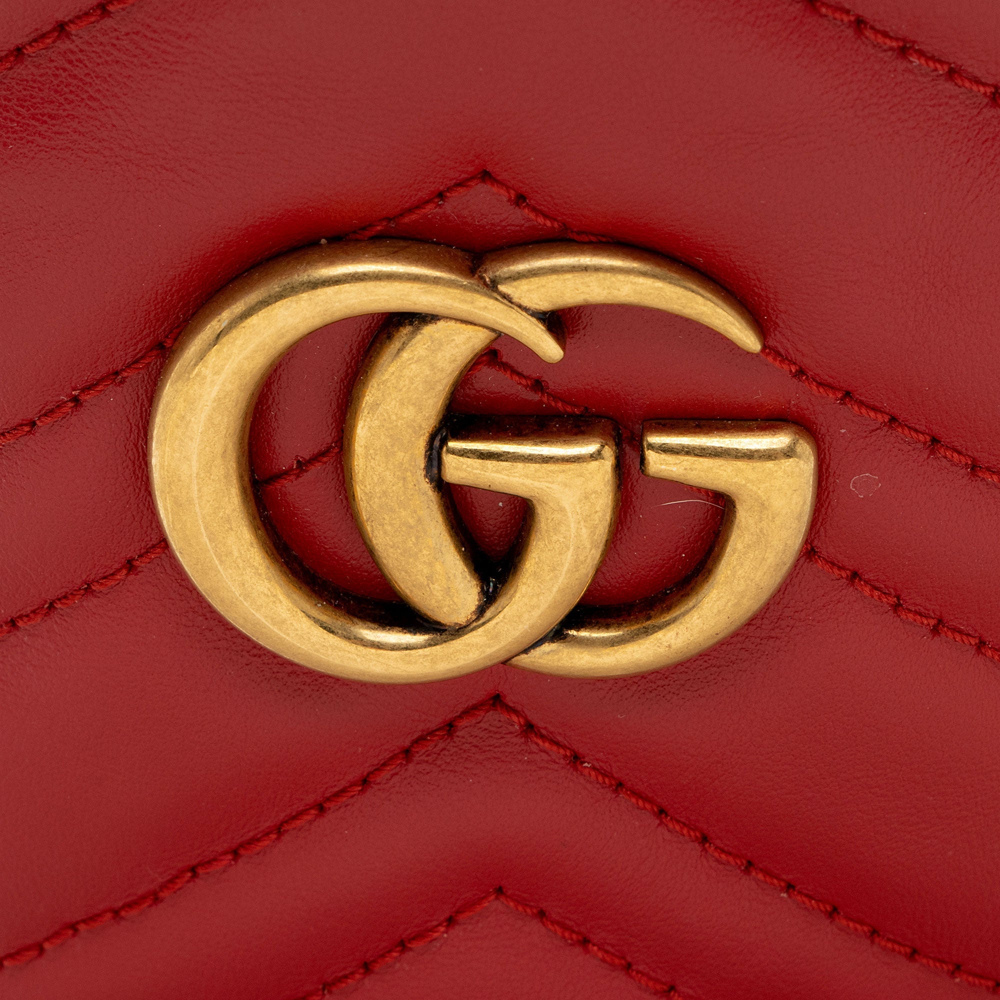 Gucci Matelasse Leather GG Marmont Mini Bucket Bag (SHF-5Z20gx)