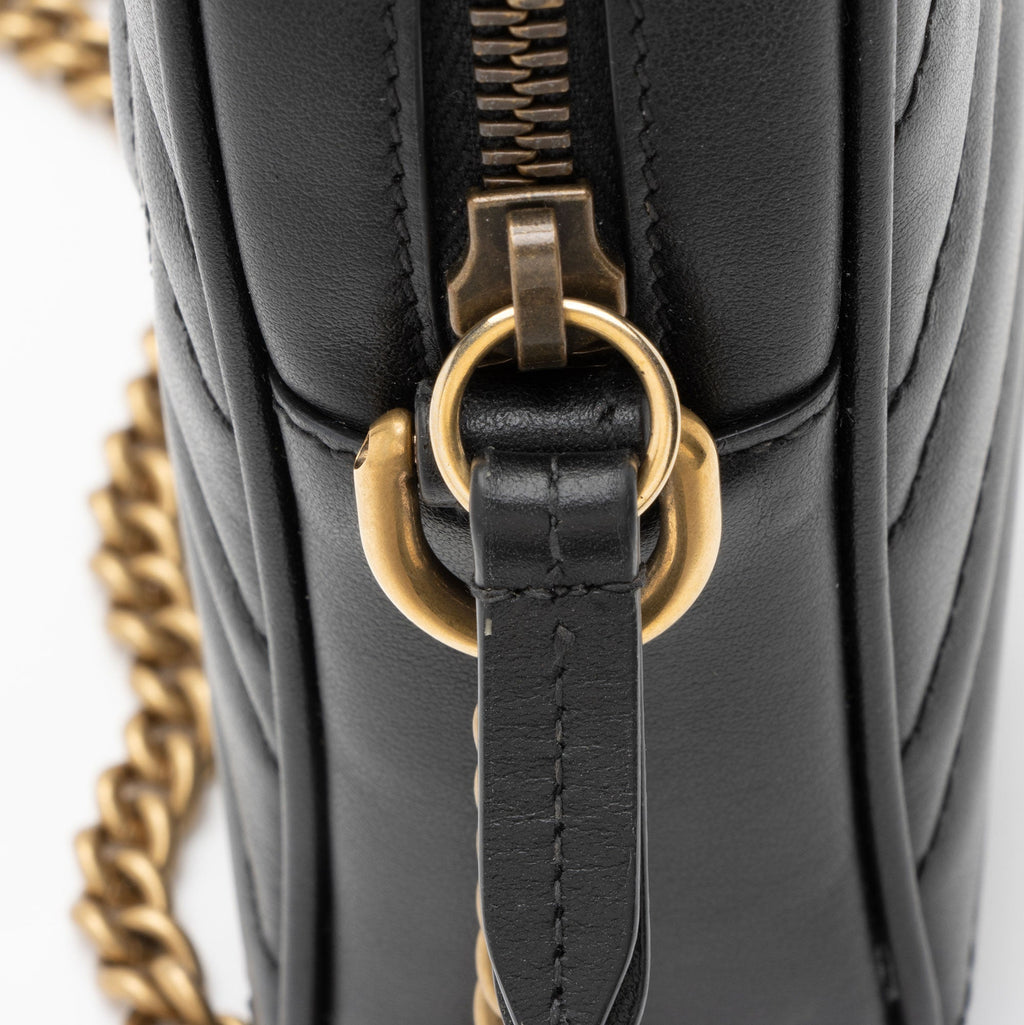 Gucci Matelasse Leather GG Marmont Mini Crossbody Bag (SHF-37j21T)