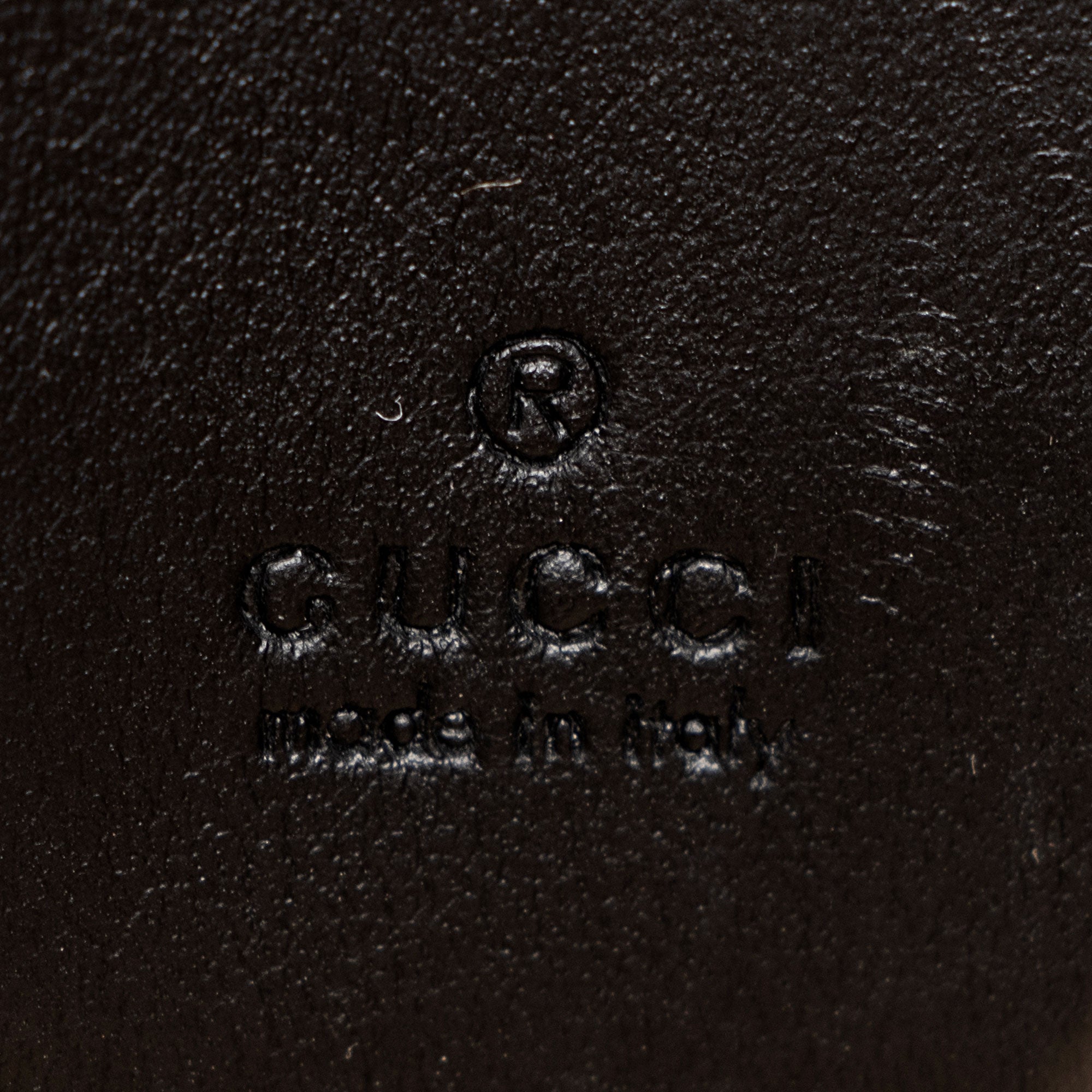 Gucci Matelasse Leather GG Marmont Mini Crossbody (SHF-pySpXY)