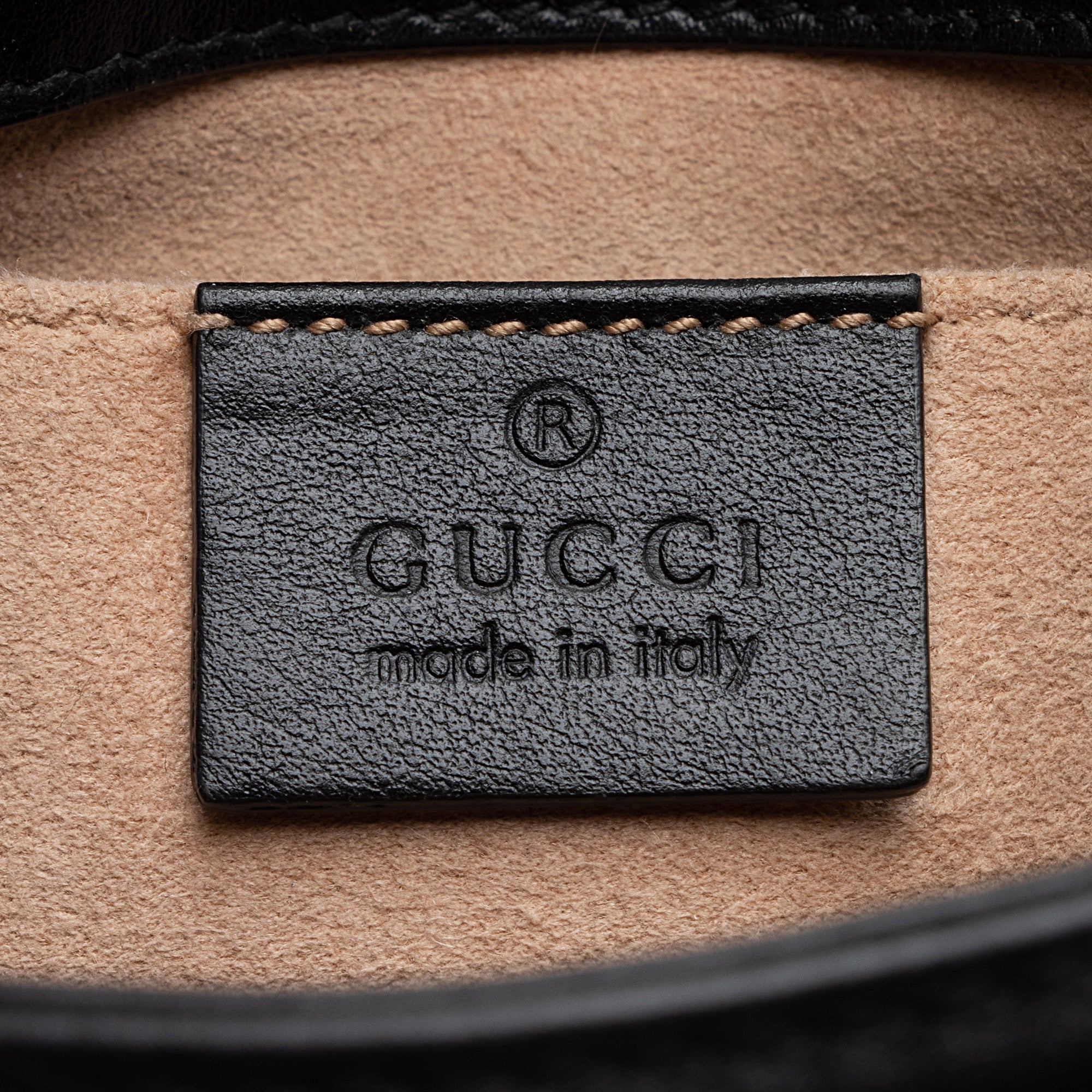 Gucci Matelasse Leather GG Marmont Mini Shoulder Bag (SHF-22608)