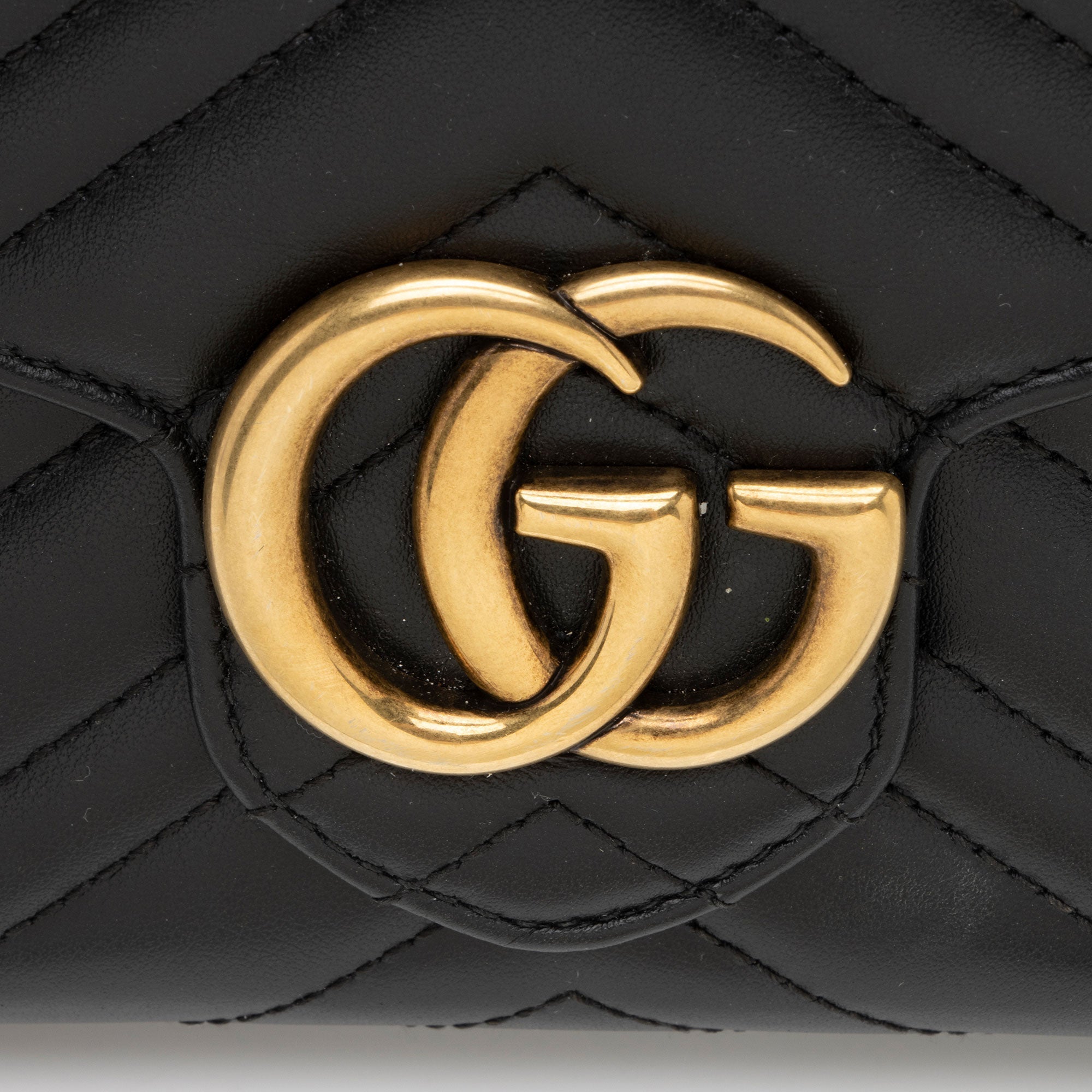 Gucci Matelasse Leather GG Marmont Mini Wallet on Chain Bag (SHF-LtbPoF)
