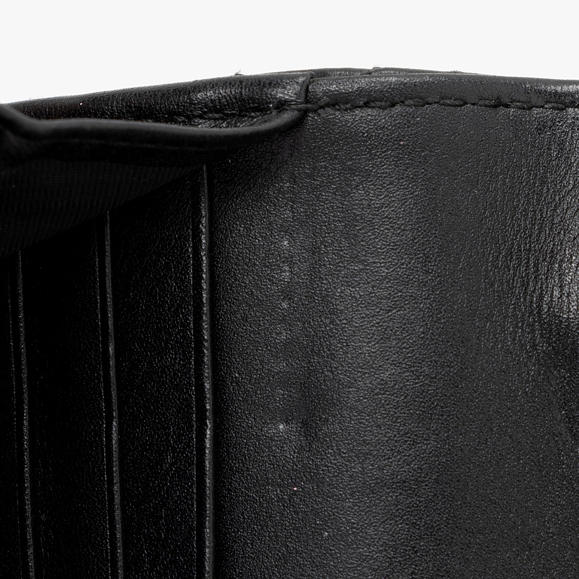 Gucci Matelasse Leather GG Marmont Mini Wallet on Chain Bag (SHF-0WR0OD)