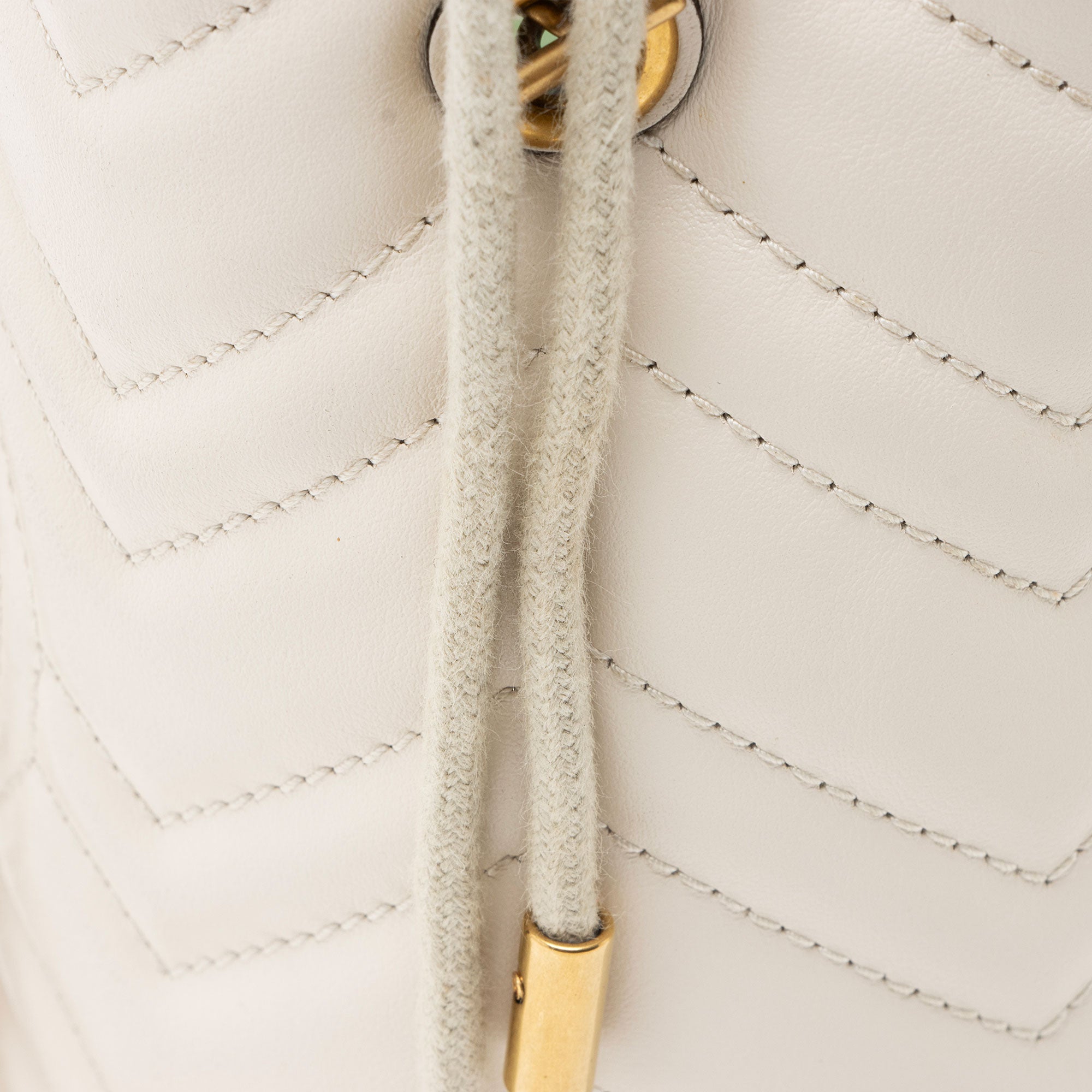Gucci Matelasse Leather GG Marmont Small Bucket Bag