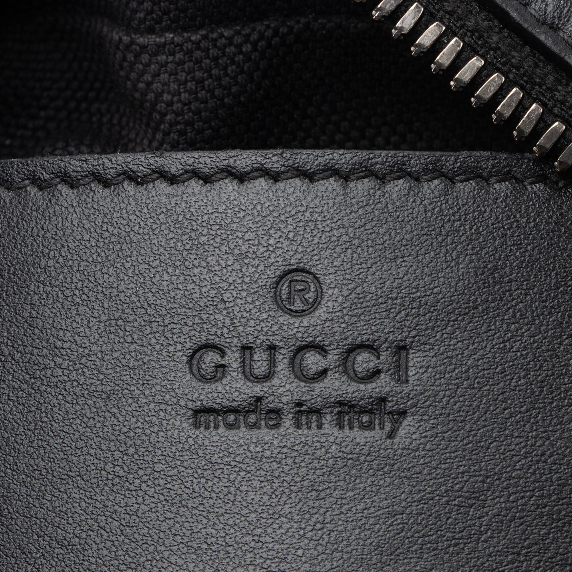 Gucci Matelasse Leather Monochrome GG Marmont Small Camera Bag