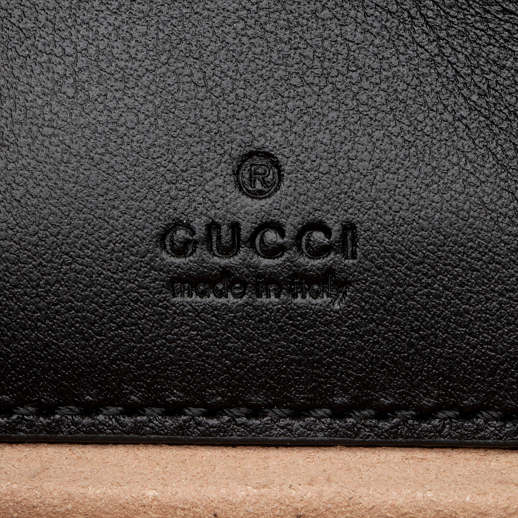 Gucci Matelasse Leather GG Marmont Small Crossbody (SHF-uIfq9U)