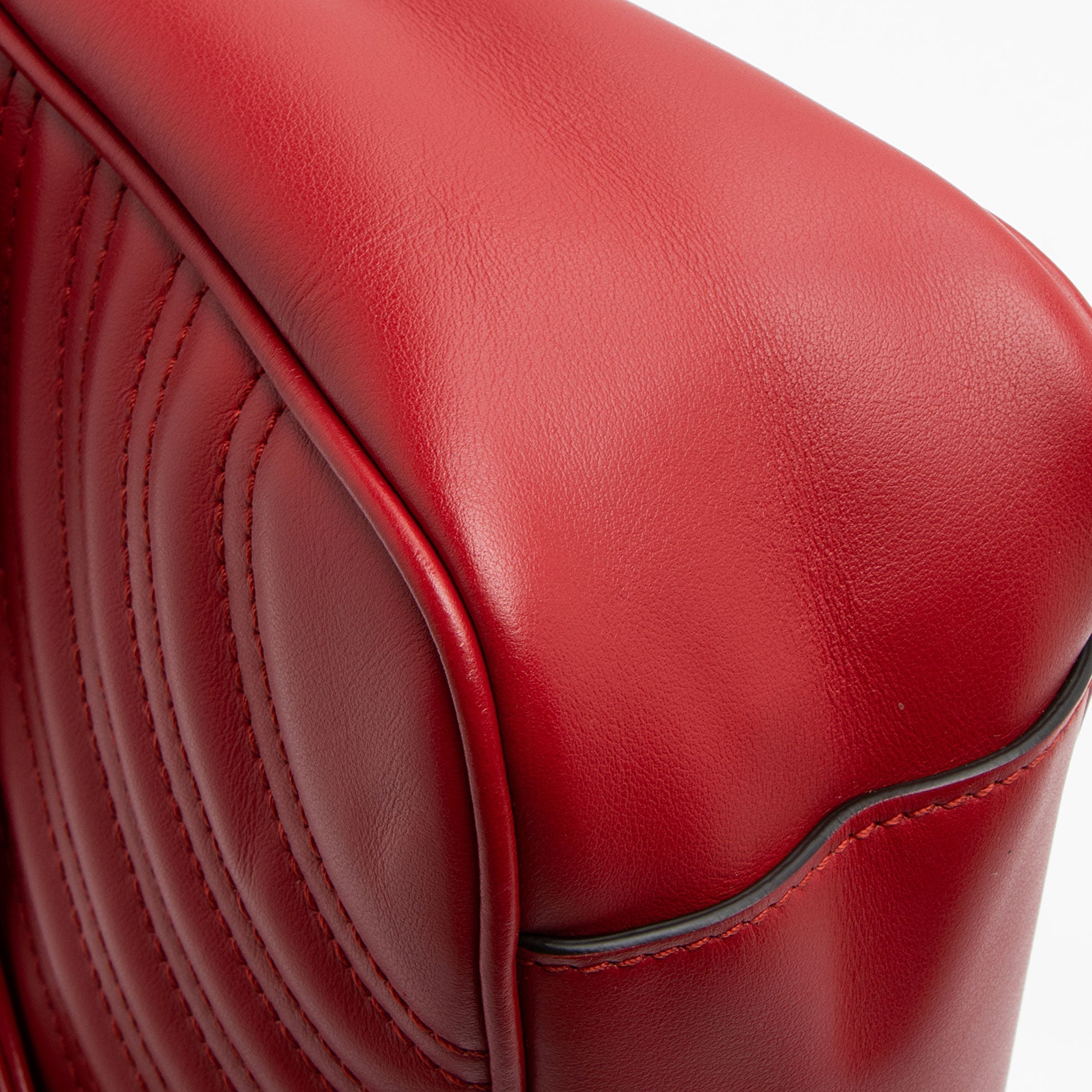 Gucci Matelasse Leather GG Marmont Small Flap Bag (SHF-RkMP3j)