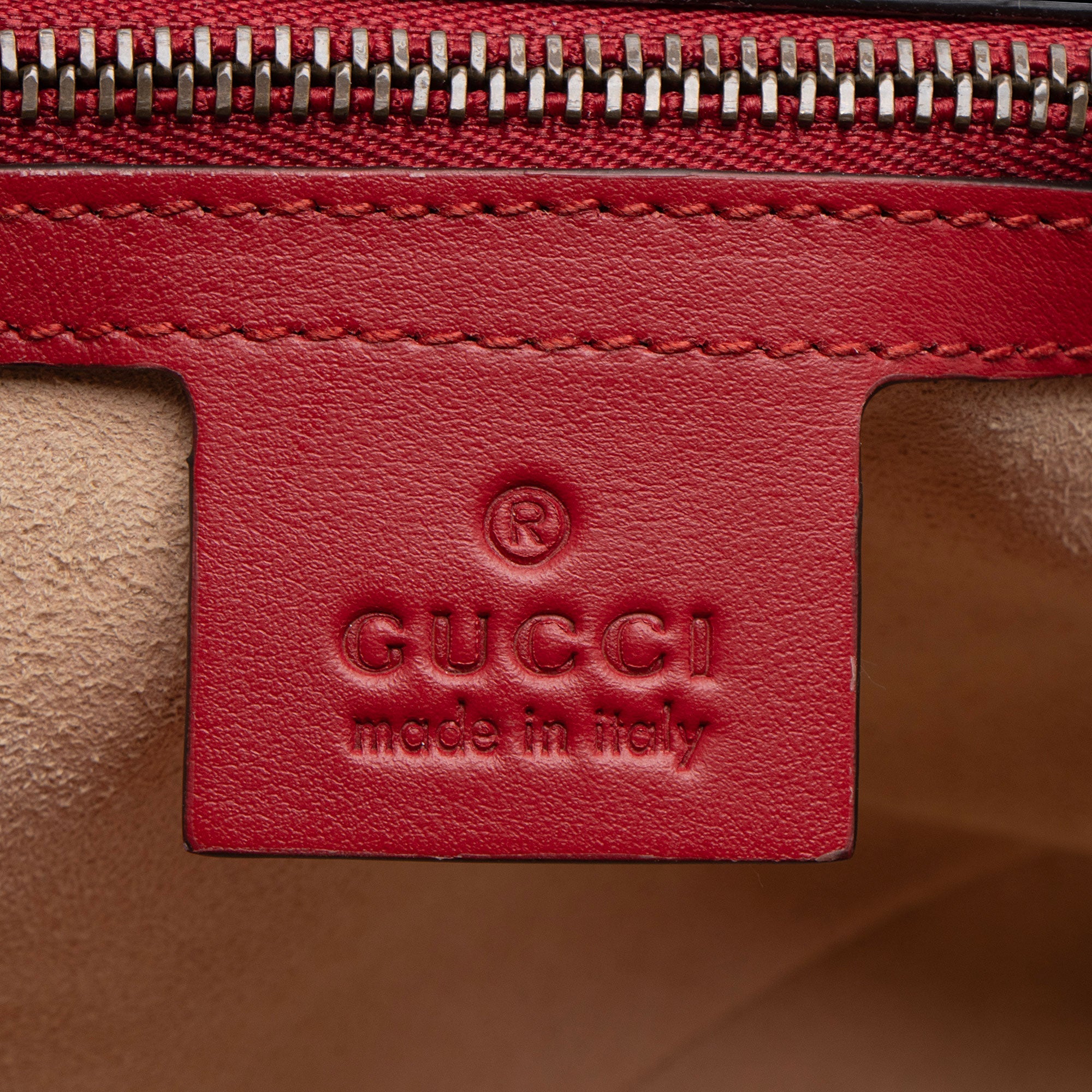 Gucci Matelasse Leather GG Marmont Small Flap Bag (SHF-RkMP3j)