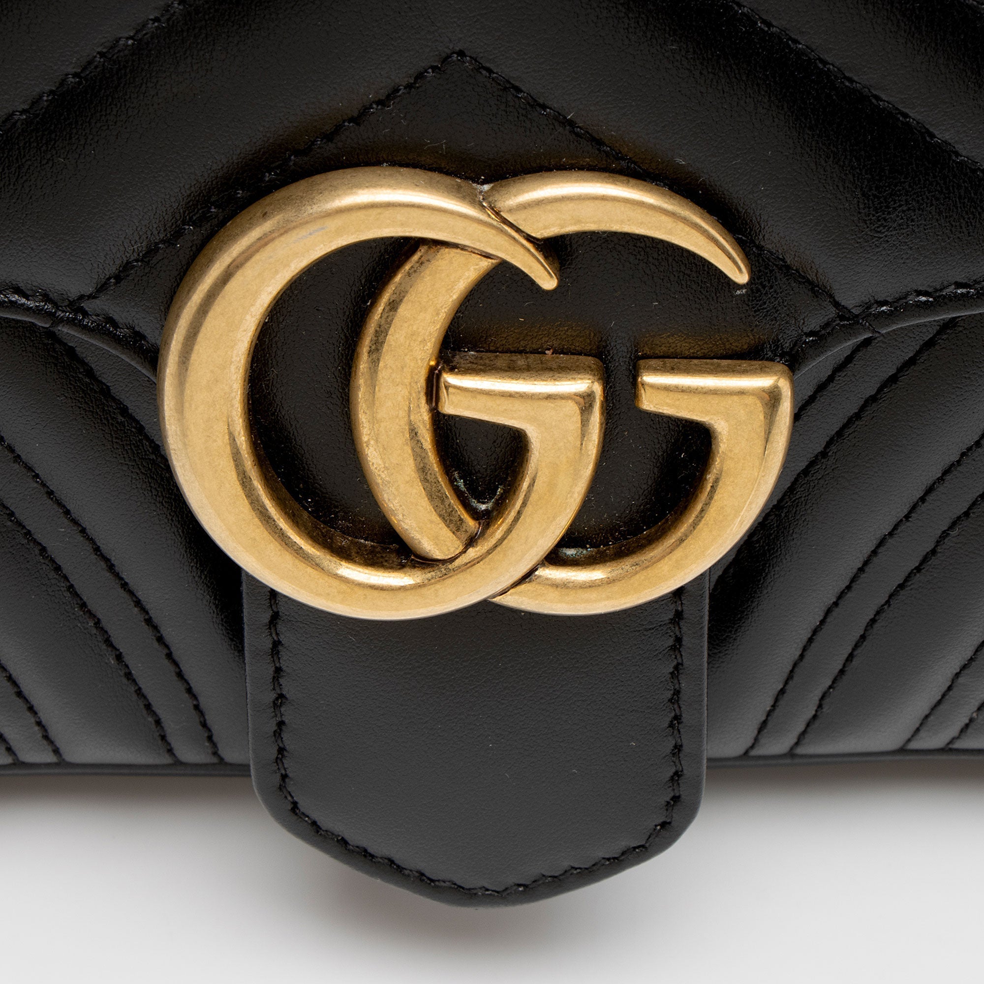 Gucci Matelasse Leather GG Marmont Medium Flap Bag