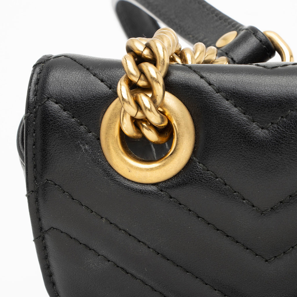 Gucci Matelasse Leather GG Marmont Small Flap Shoulder Bag (SHF-IkiGIu)