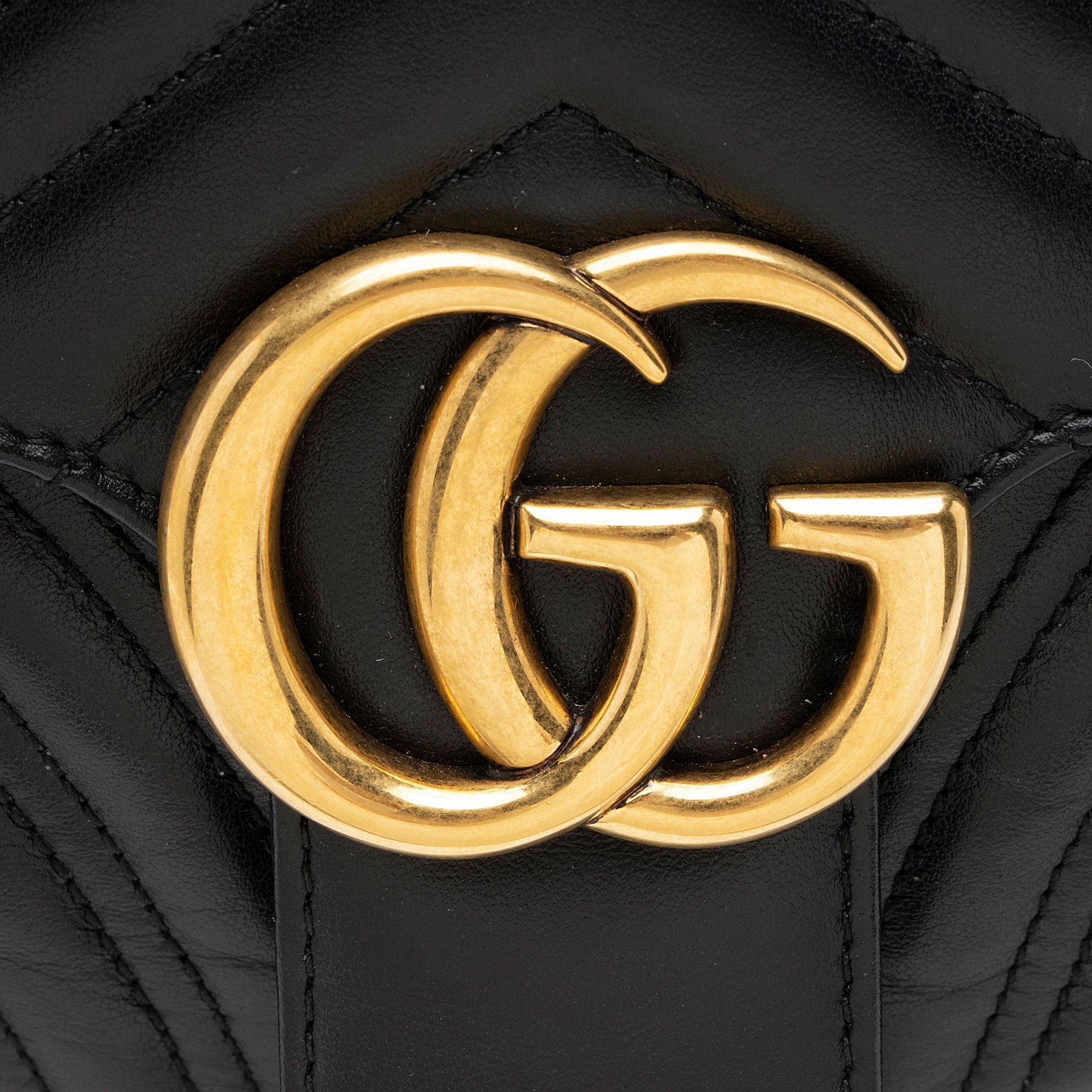 Gucci Matelasse Leather GG Marmont Small Flap Shoulder Bag (SHF-5zif5r)