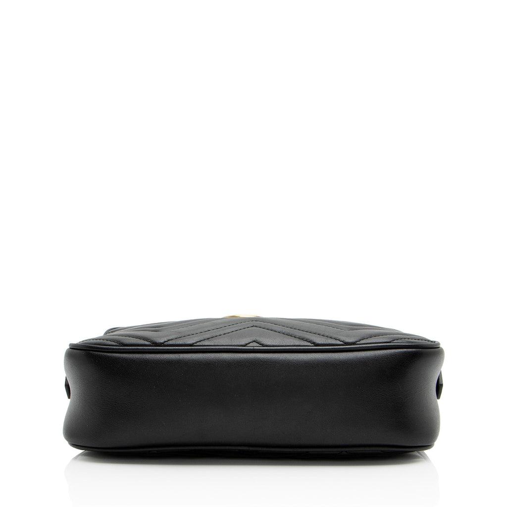 Gucci Matelasse Leather GG Marmont Small Shoulder Bag (SHF-YWd3X0)