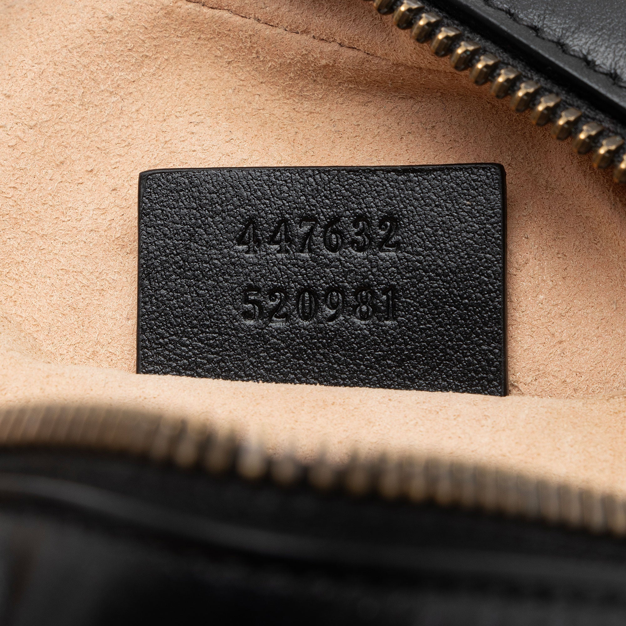 Gucci Matelasse Leather GG Marmont Small Shoulder Bag (SHF-VWeddr)