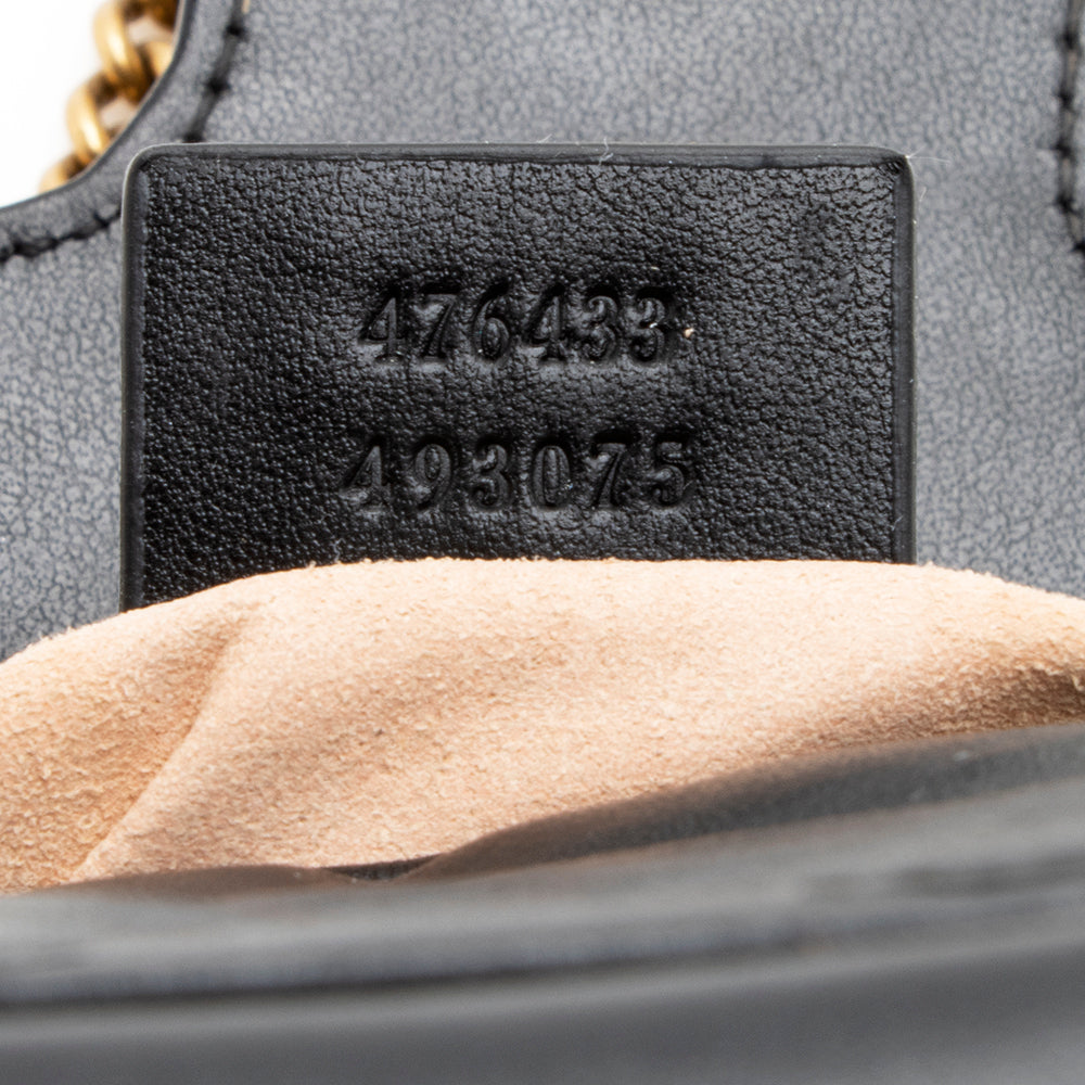 Gucci Matelasse Leather Gucci Marmont Super Mini Bag (SHF-19165)